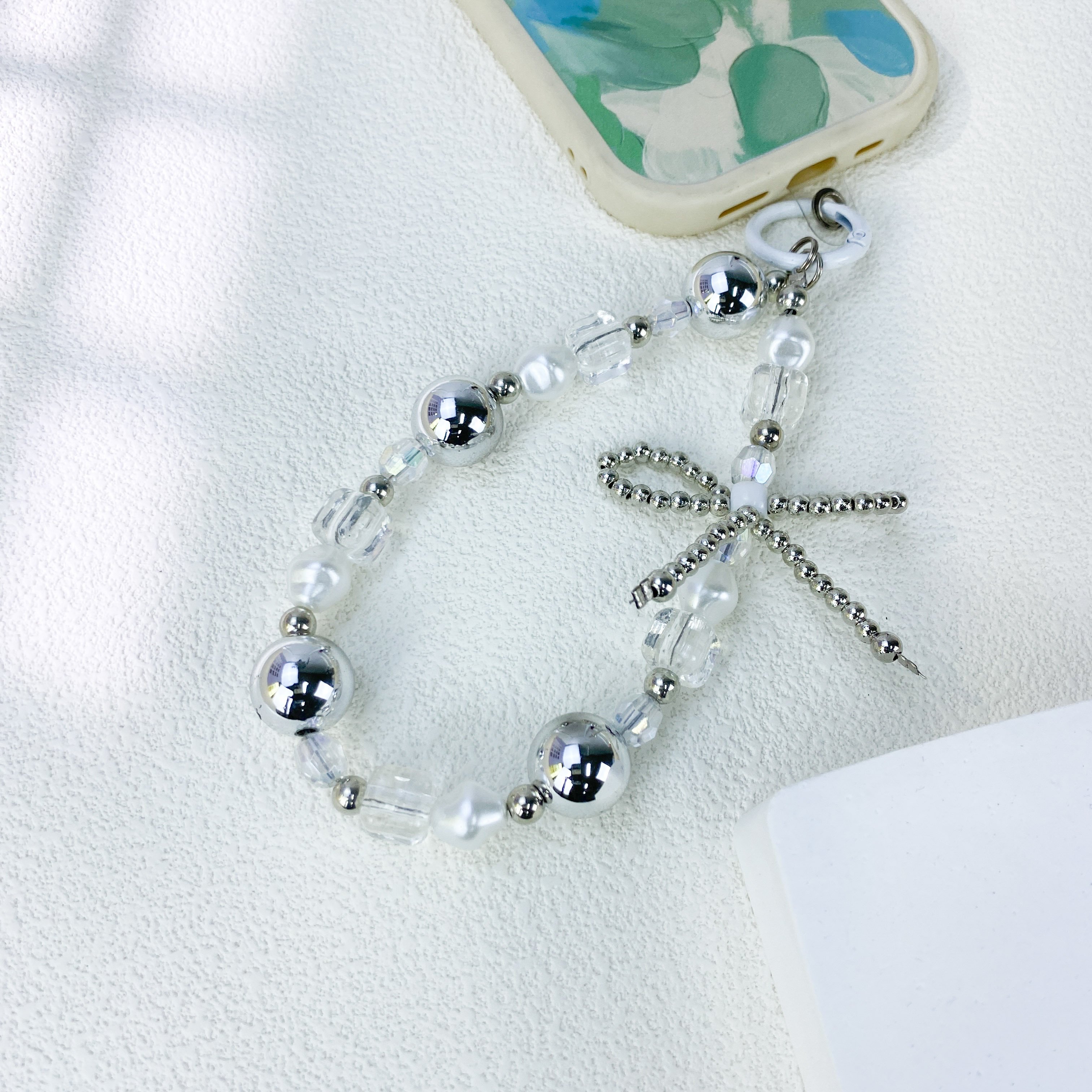 Hot Selling Bow Phone Chain Cute Short Wrist Keychain Fashionable Beaded Women's Cellphone Straps Lovely Pendant