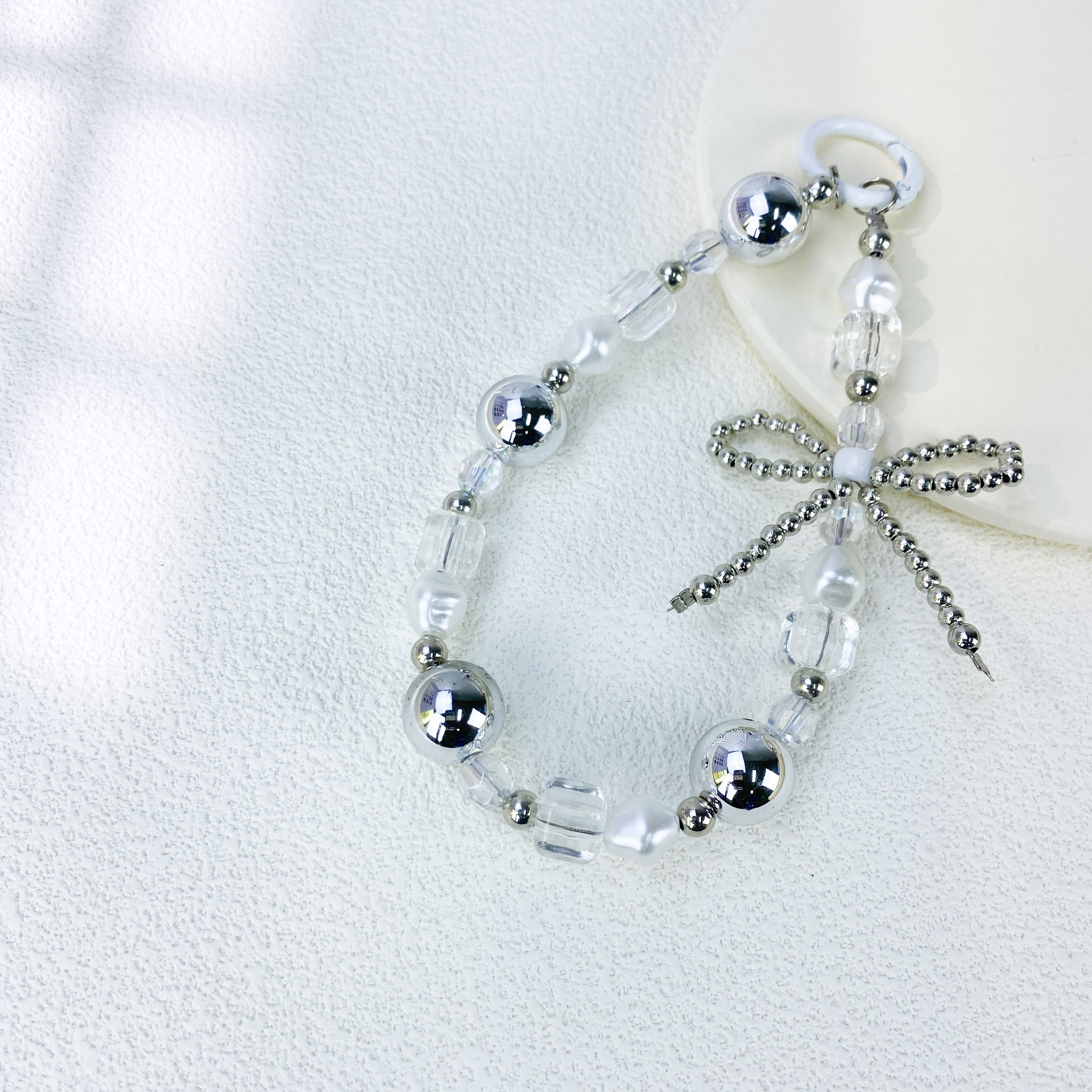 Hot Selling Bow Phone Chain Cute Short Wrist Keychain Fashionable Beaded Women's Cellphone Straps Lovely Pendant