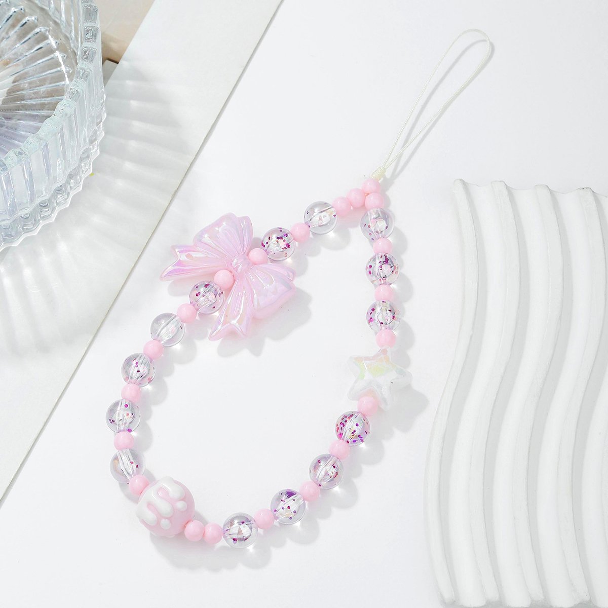 Fashion Cute Multi-Color Butterfly Star Hand-Painted Cream Bead Acrylic Phone Chain Anti-Loss Universal Phone Charm