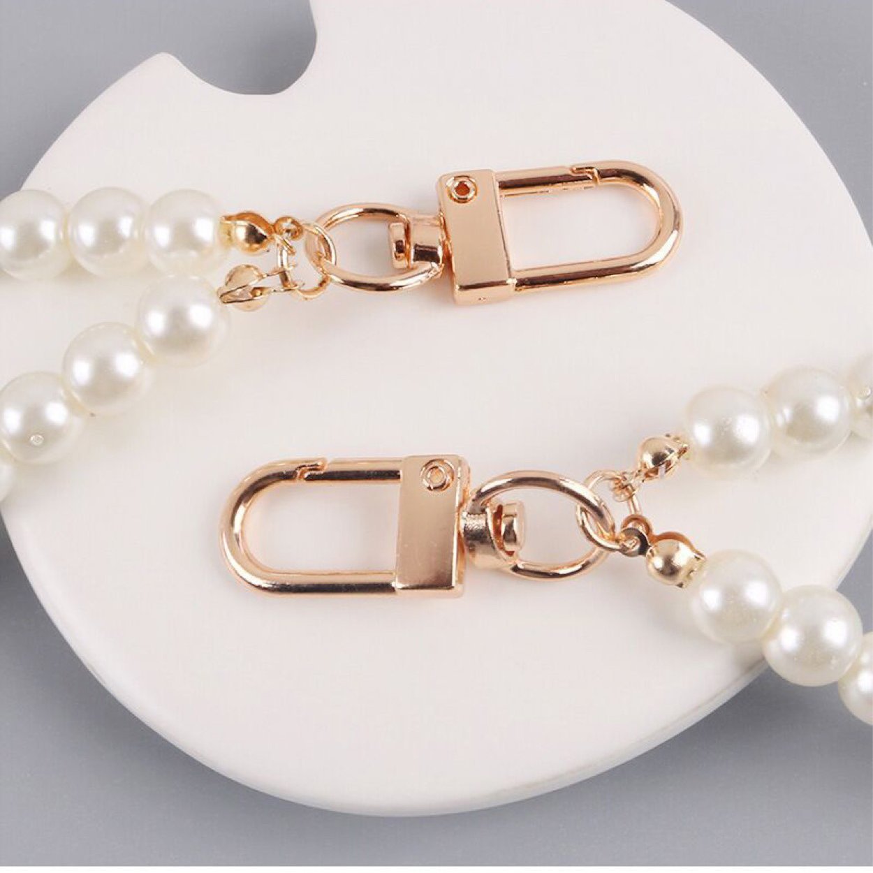 Pearl Wrist Strap with Big Pearl for Mobile Phone Case with Metal Snap Hook for Key Chain Phone Charm Chain Phone Charm Strap