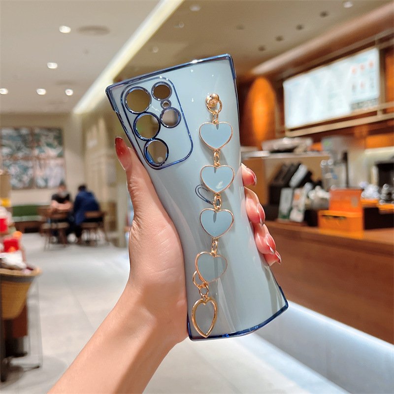 Luxury Electroplated Love Heart Bracelet Wrist Strap famale Shockproof phone Case For Samsung Galaxy S24 S23 Ultra Soft Cover