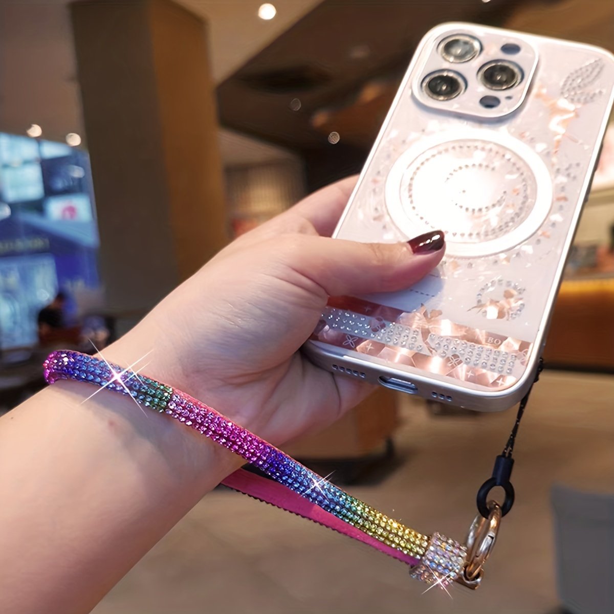 Luxury Diamond-Encrusted Phone Charm Stylish Lanyard Anti Loss Bracelet Hanging Rope Chain Phone Wrist Strap for Everyday Use