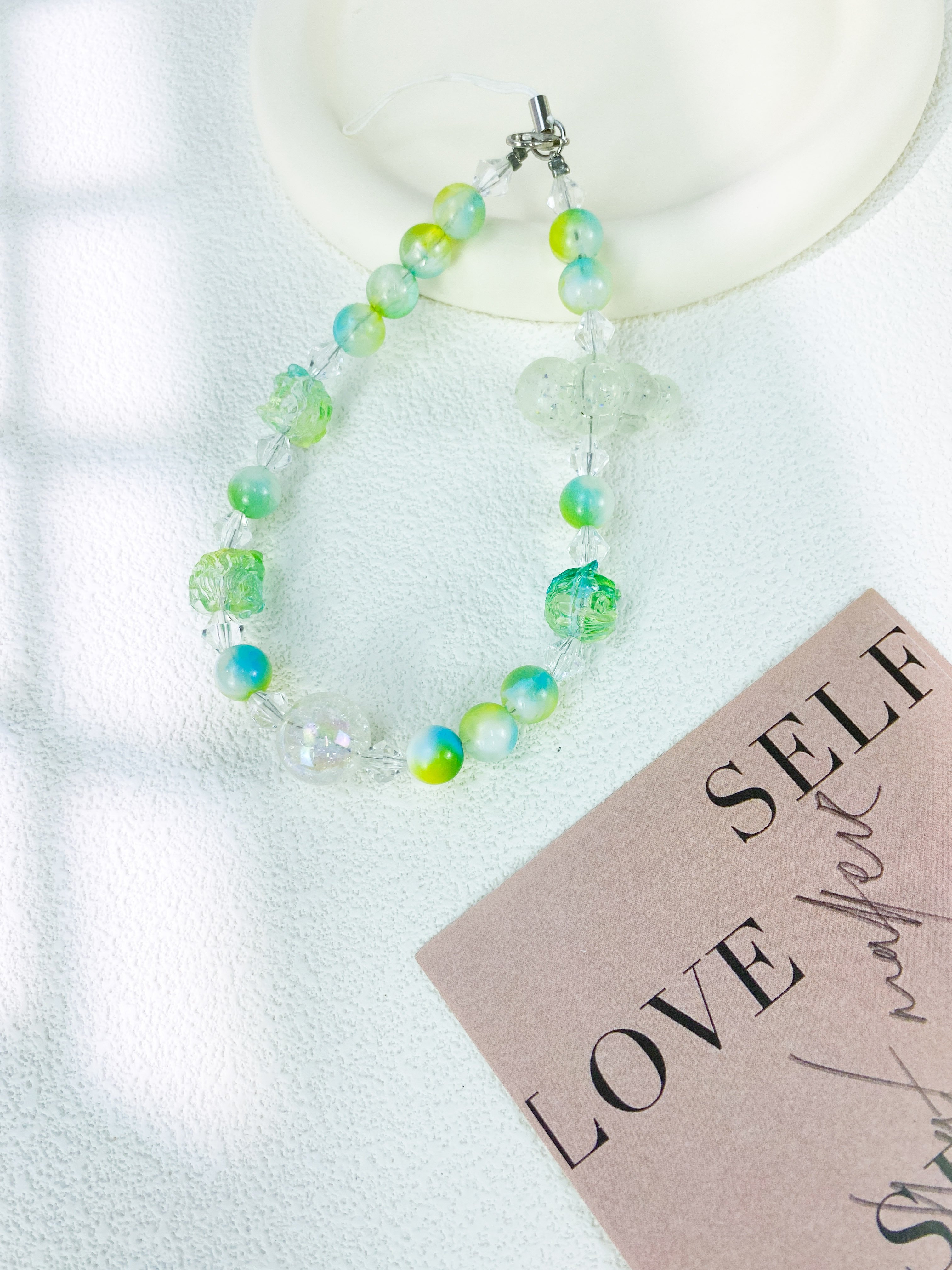 New Style Floral Glass Bracelet Female Ins Design Fairy Sweet Girlfriends Colorful Phone Rope INS Korean Bead Chain