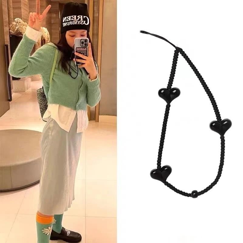 Black White Heart Phone String Acrylic Beaded Wristlet Strap for Mobile Phones Women Girls Hanging Anti-lost Lanyard Y2K Jewelry