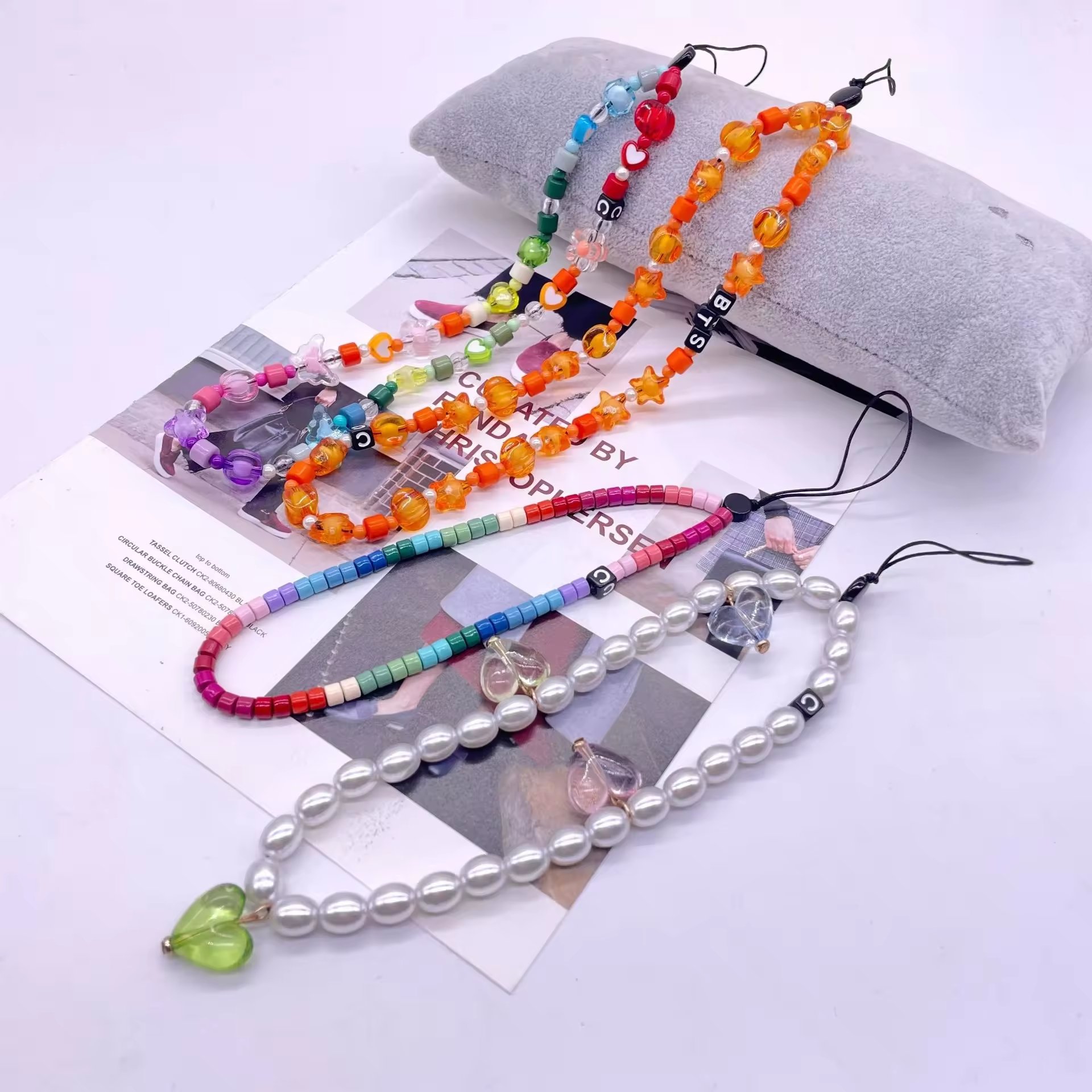Luxury Girly Fashion Beauty Bead Phone Chains for Mobile Cell Phone Case Strap Lanyard String Key Chain Cute Girls Phone Charms