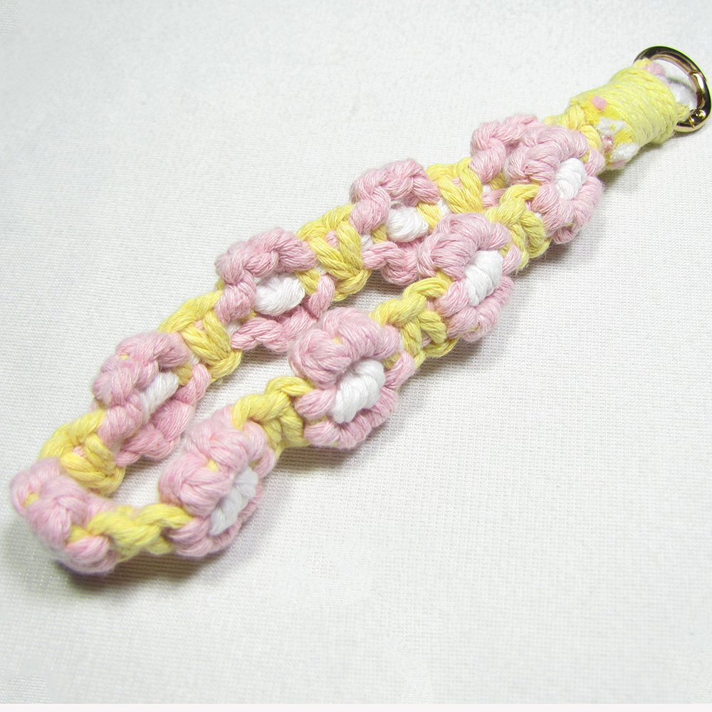 Flower Cute Hand-Woven Macrame Boho Braided Rope Handmade Wristlet Keychain Key Chain for Women handbag accessory pendant