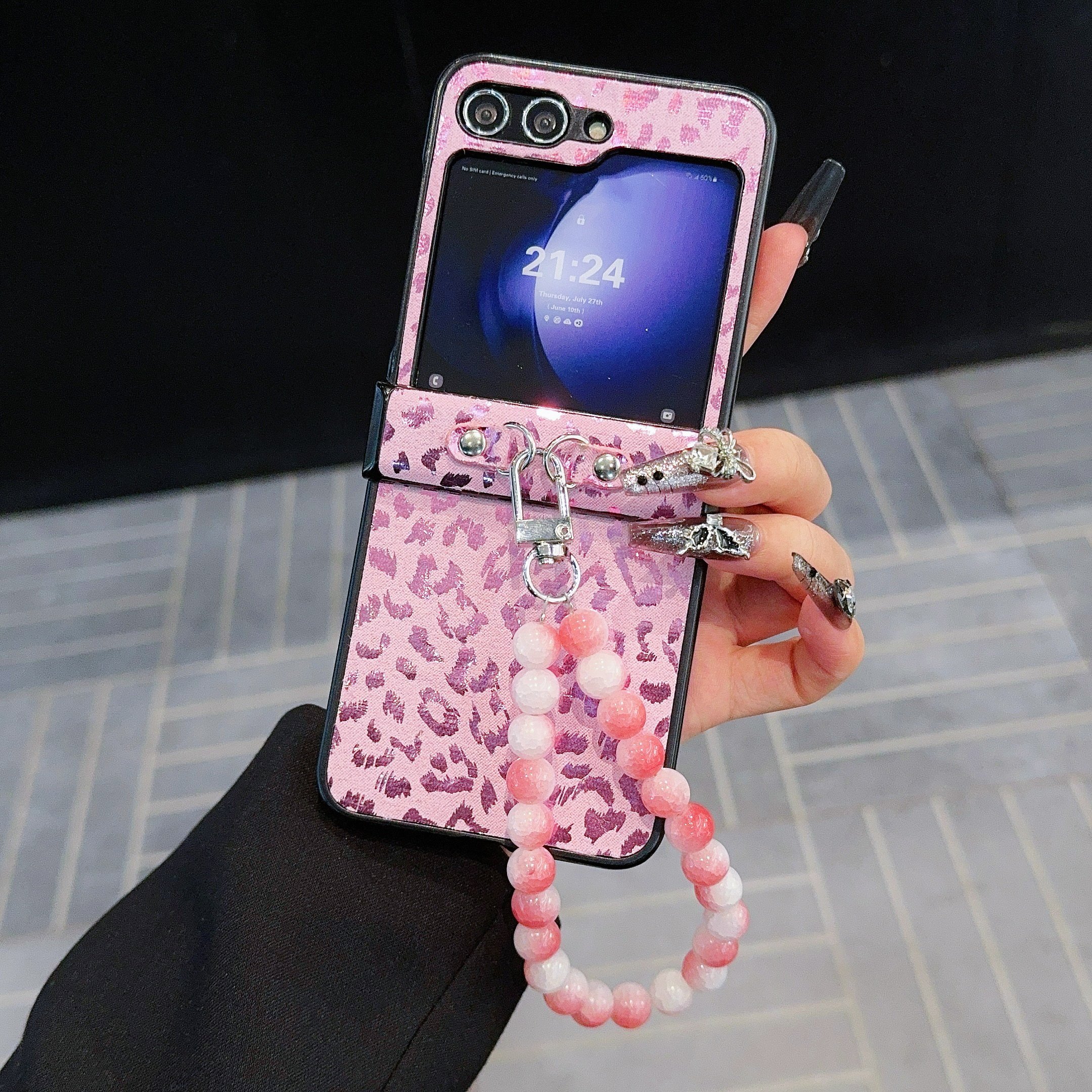 Sparkling Leopard Mobile Phone Cases With Phone Strap for Samsung Galaxy ZFLIP 6 5 4 3 Vivo XFLIP
