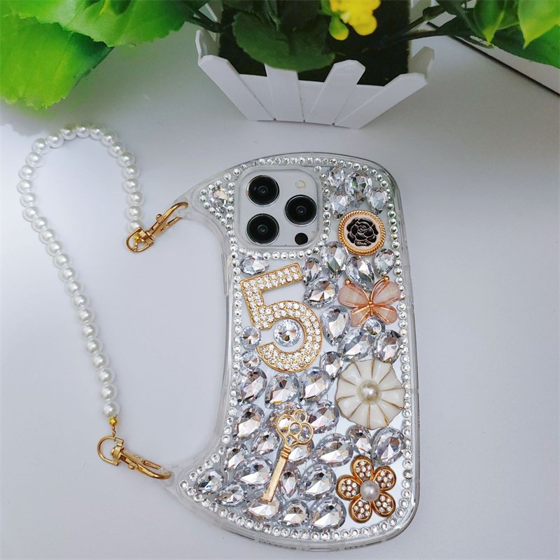 Luxury Bling Diamond Handbag Phone Case for iPhone 14 13 15 Pro Max Fancy Bear Glitter Rhinestone Cover With Pearl Wrist Strap