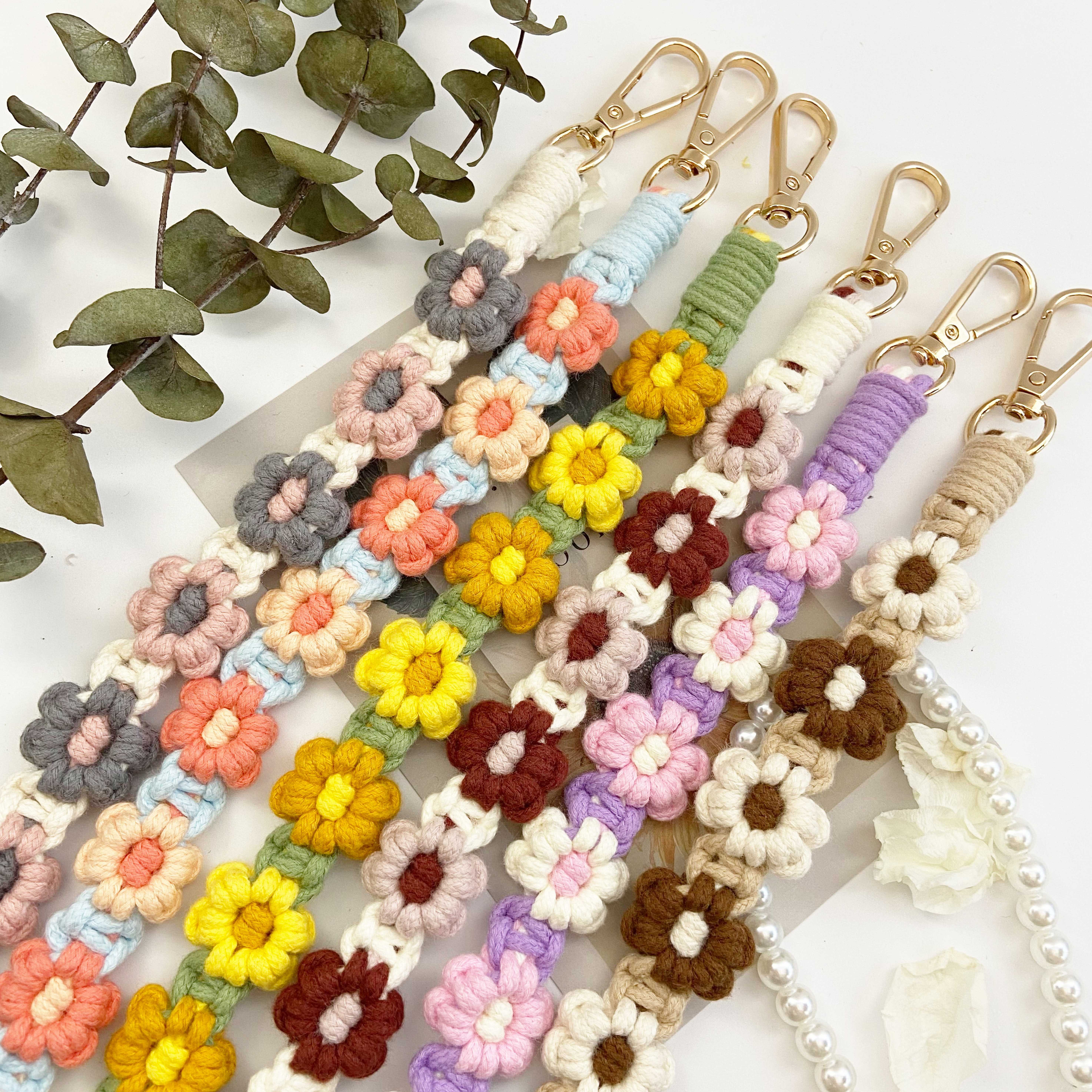 Boho style ins new cotton cord braided phone chain Small Daisy flower braided cord can be crossbody long key chain phone chain