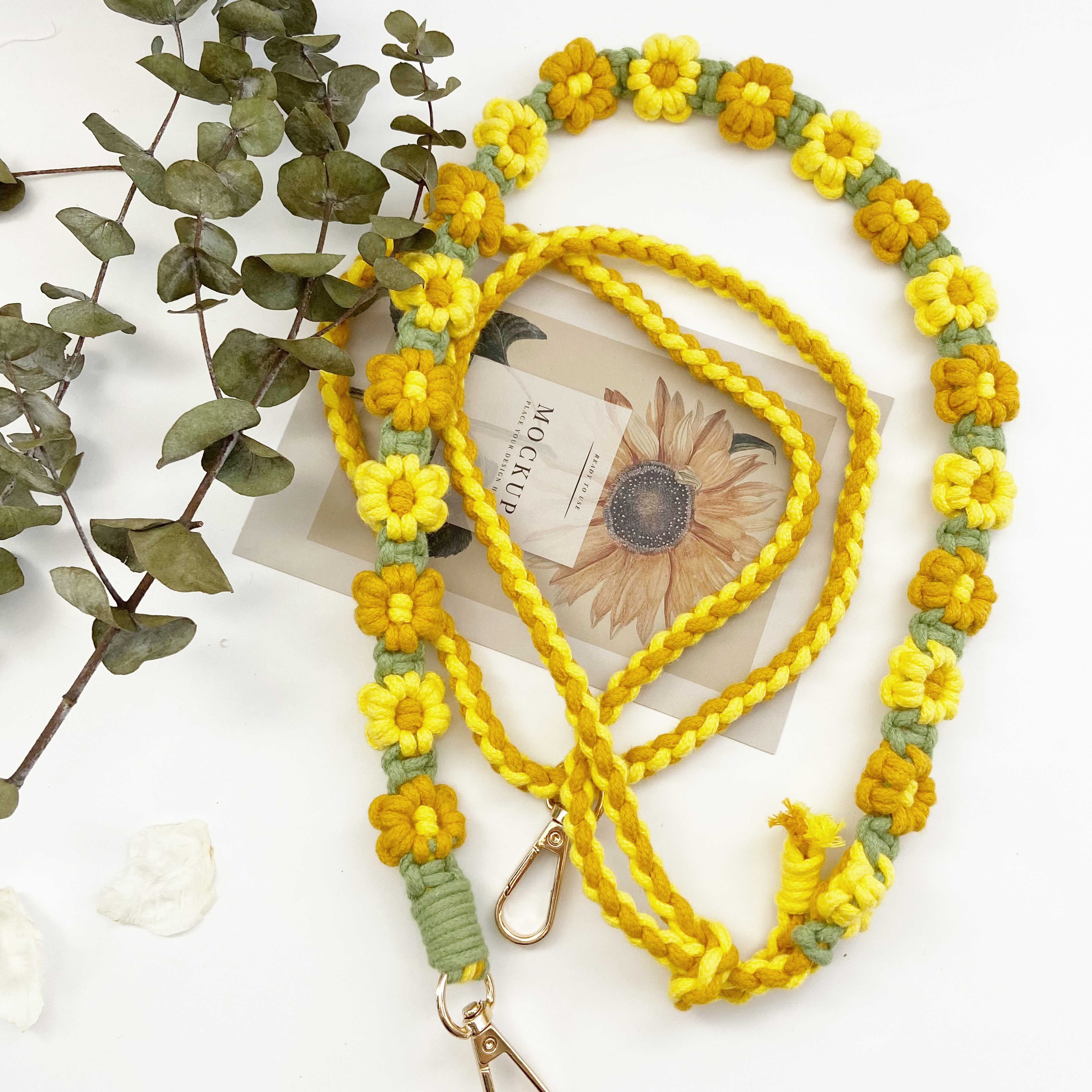 Boho style ins new cotton cord braided phone chain Small Daisy flower braided cord can be crossbody long key chain phone chain