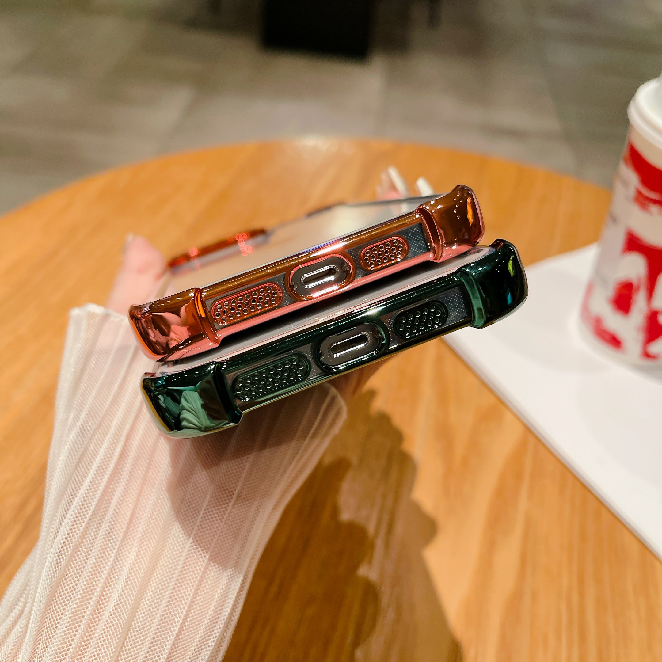 electroplated golden frame phone case for iphone 15 14 13 12 11 pro max