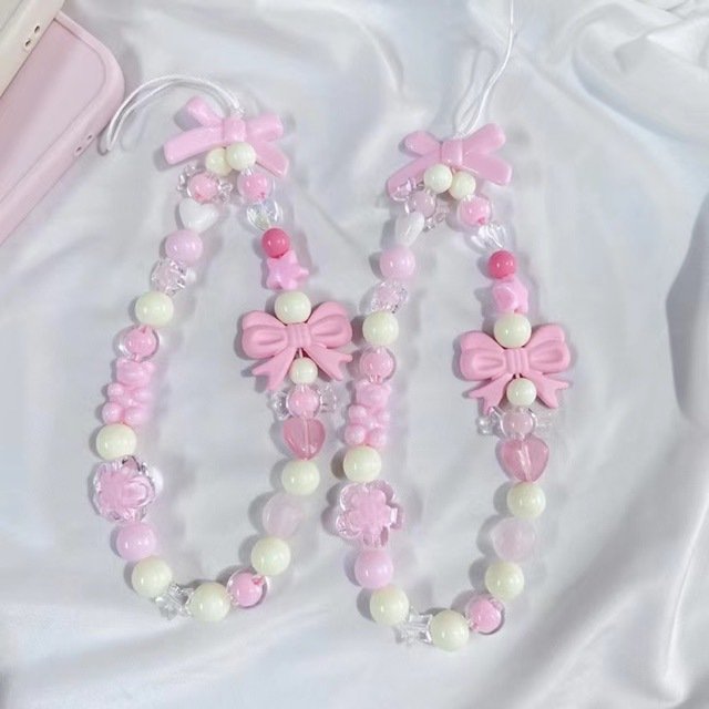 High appearance level ins Wind cell phone lanyard key chain pendant Everything beaded girl heart cell phone chain girl