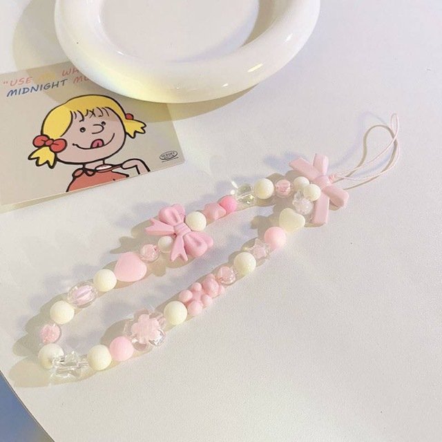 High appearance level ins Wind cell phone lanyard key chain pendant Everything beaded girl heart cell phone chain girl