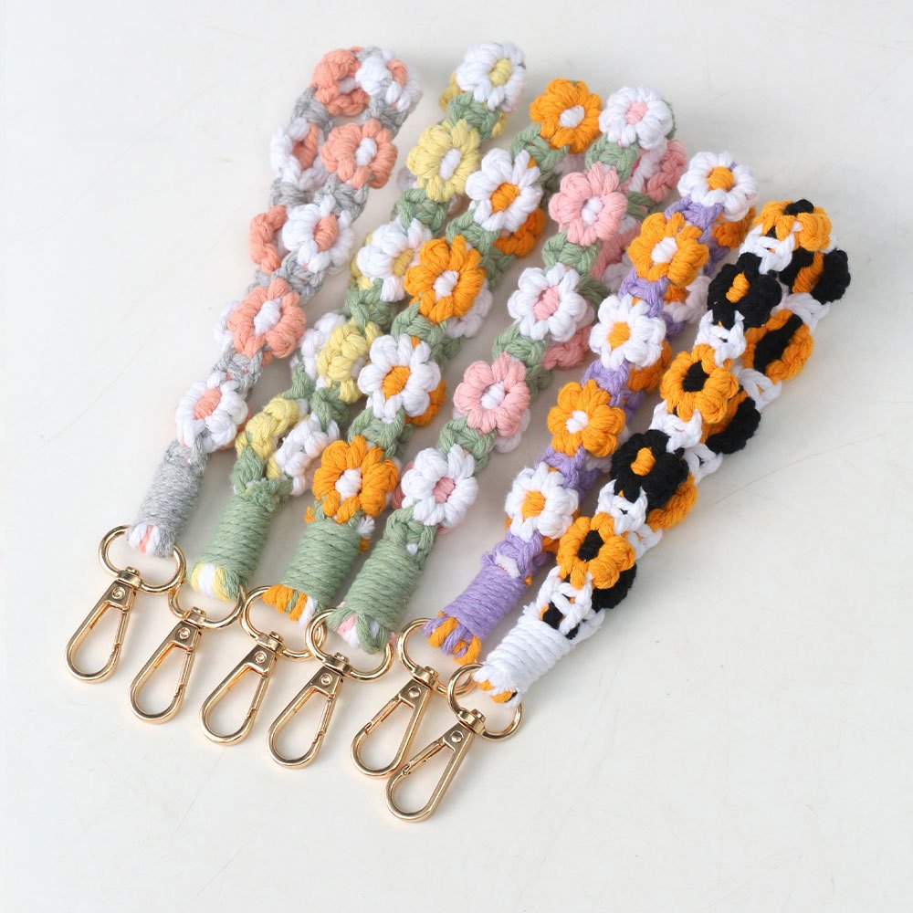 Custom Bohemian Style Short Anti-Lost Mobile Phone Necklace Hand Woven Daisy Nylon Phone Strap Lanyard for Phone Case