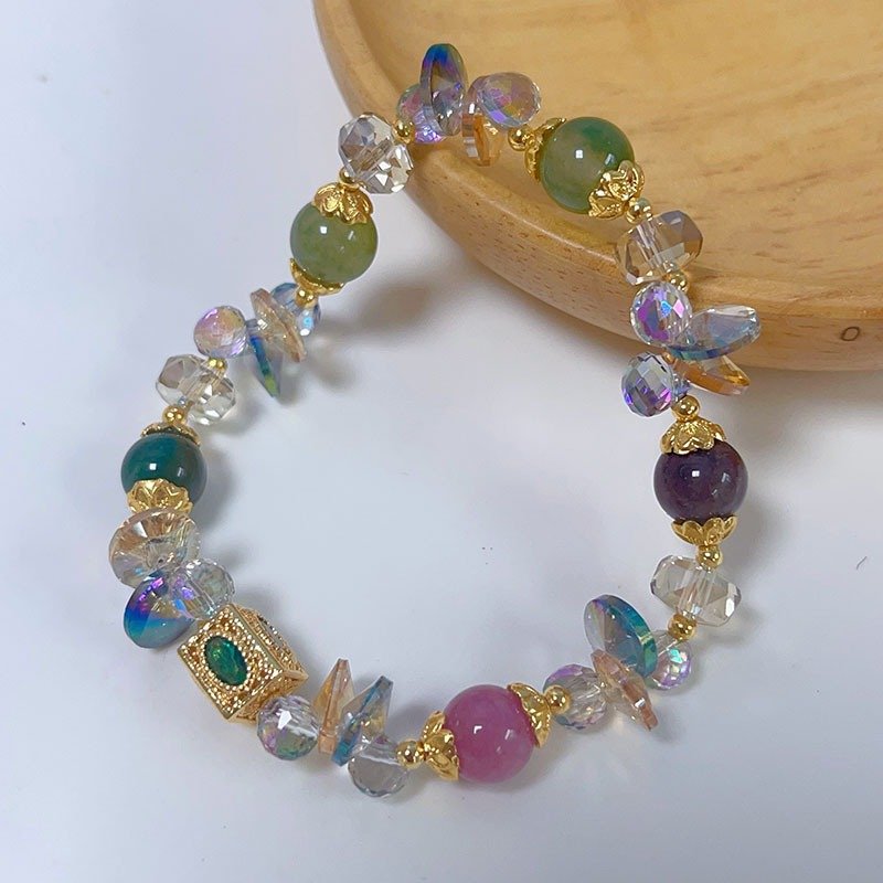 New Trendy Bohemian Handmade Stretch Rope Beaded Bracelet women Spring and Summer Crystal Candy Charm Bracelet for Girl