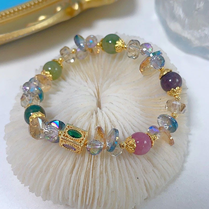 New Trendy Bohemian Handmade Stretch Rope Beaded Bracelet women Spring and Summer Crystal Candy Charm Bracelet for Girl