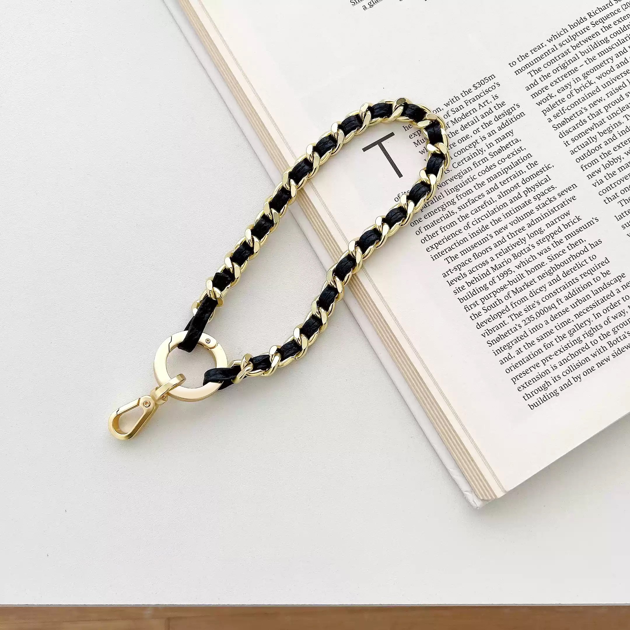 New arrival rope leather chain wristband suitable for full range of mobile phone case leather chain crossbody wristband