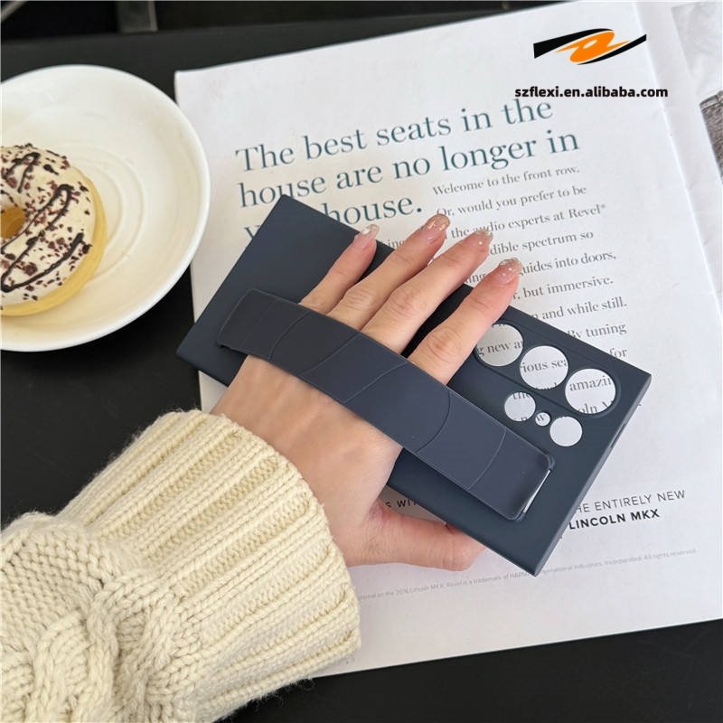 Luxury Silicone PC Full Camera Protective Phone Case With Wrist Strap For Samsung Galaxy S23 24 Ultra
