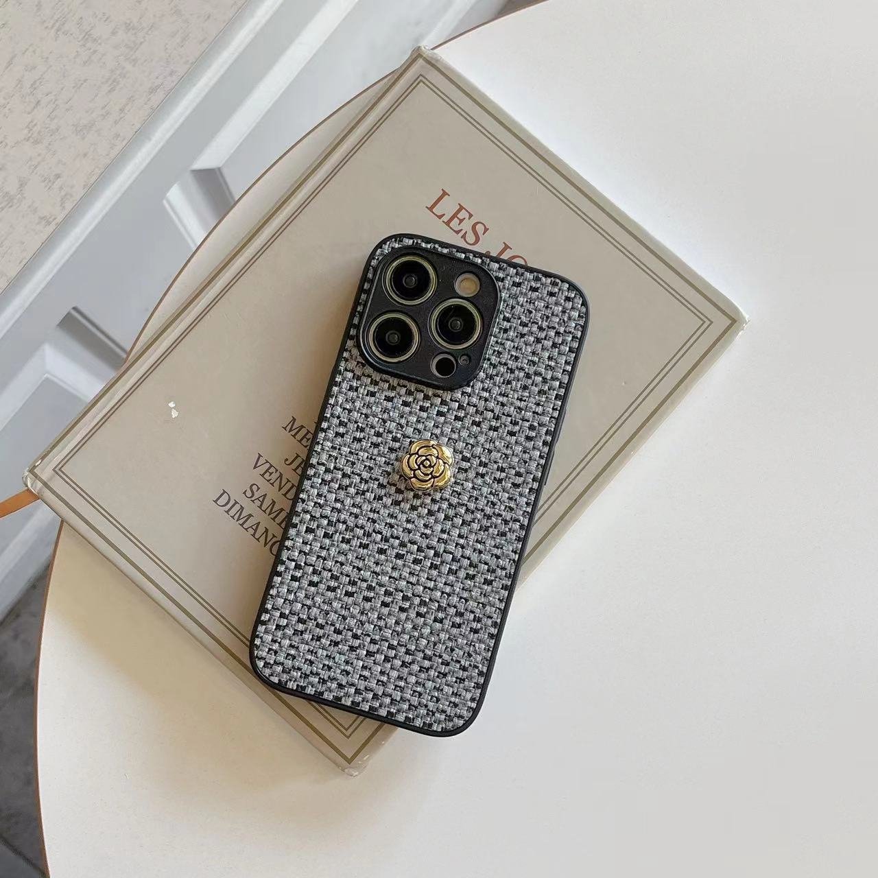 fashion Weave pattern with camellia Case for Iphone 11 12 13 14 15 Plus/pro/pro Max