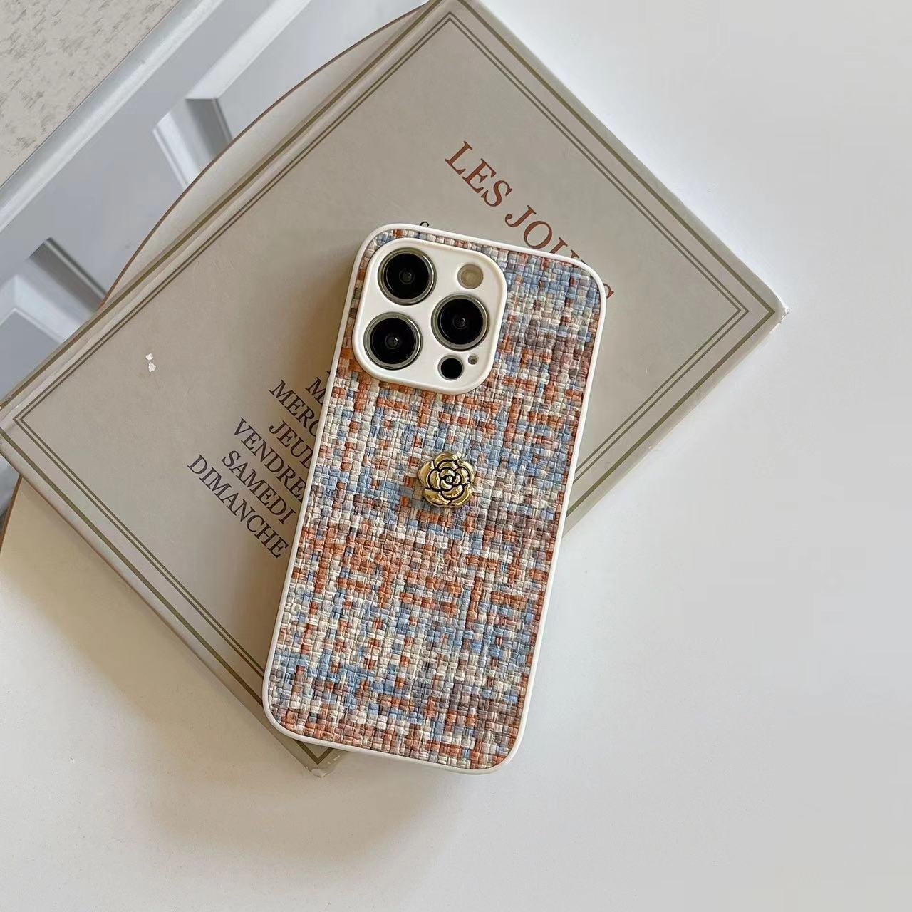 fashion Weave pattern with camellia Case for Iphone 11 12 13 14 15 Plus/pro/pro Max