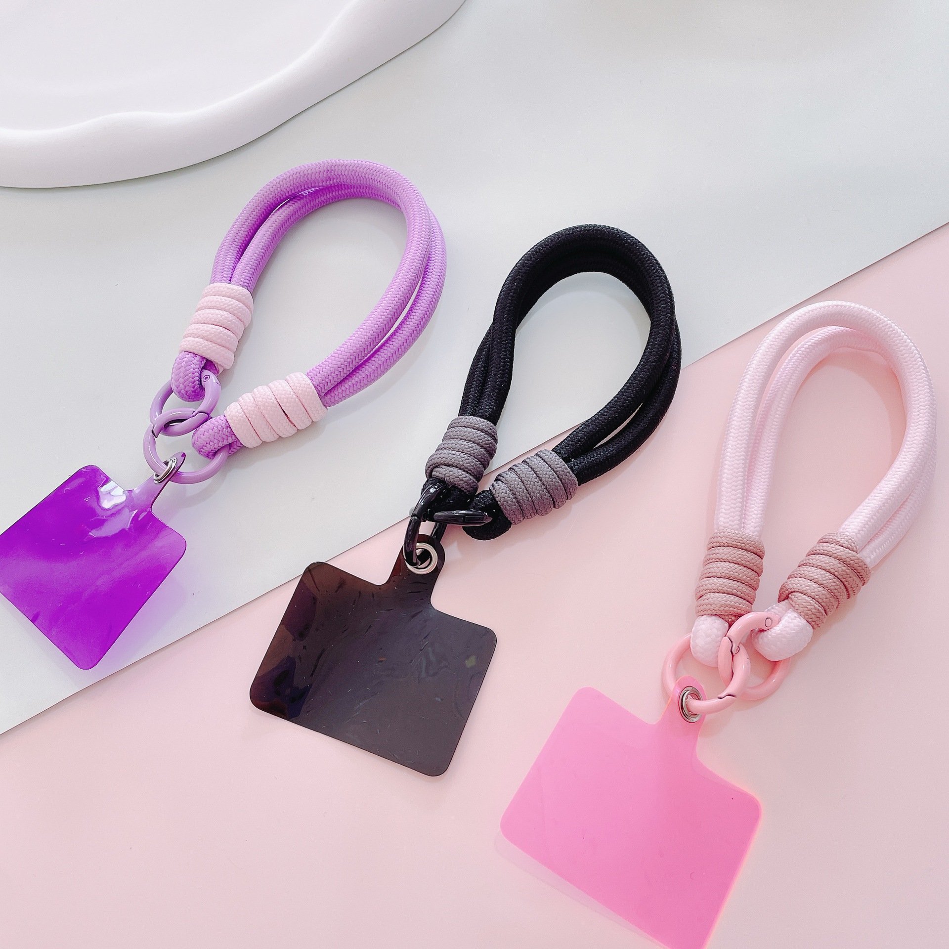 Short lanyards suitable for all kinds of mobile phone case accessories with colorful card decorations
