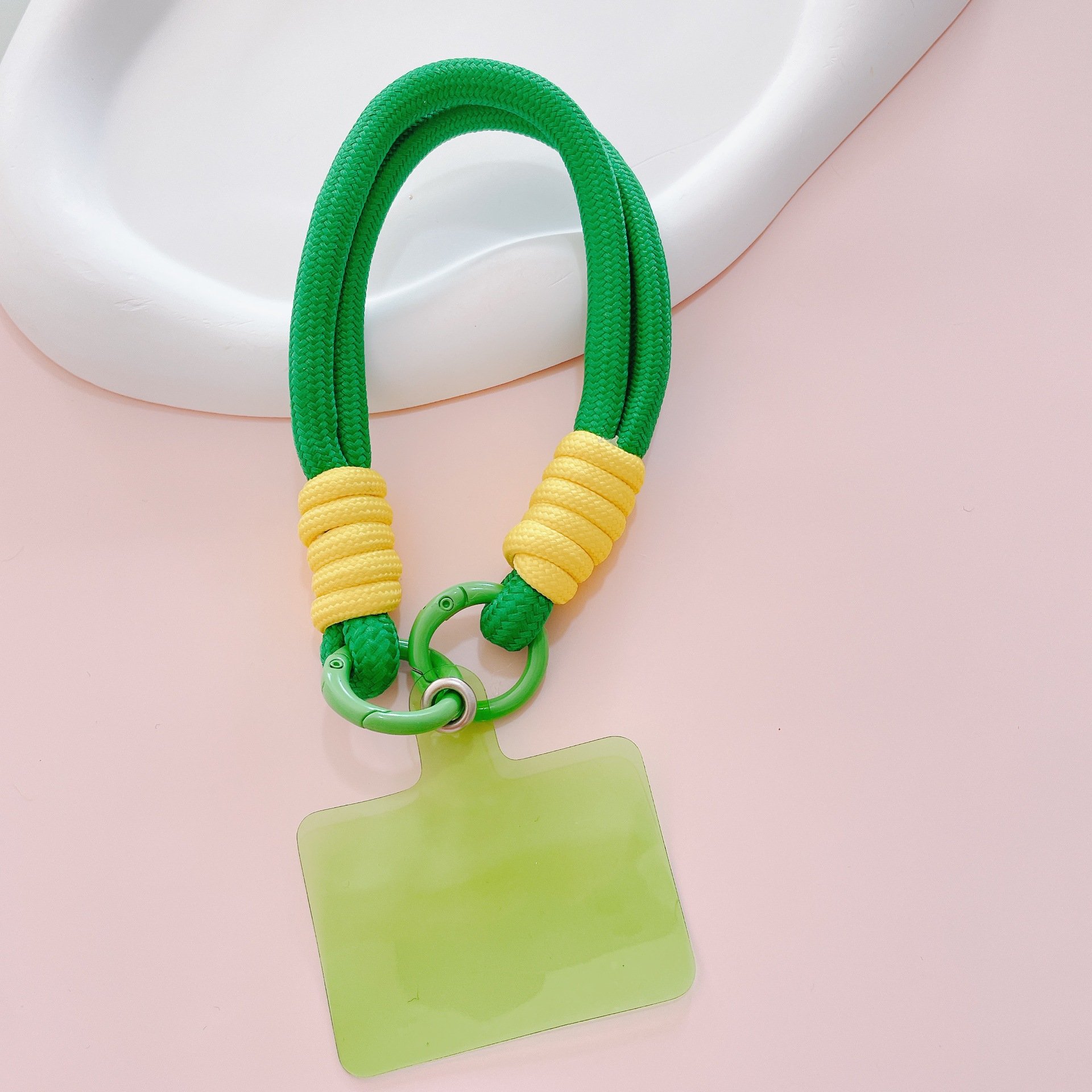 Short lanyards suitable for all kinds of mobile phone case accessories with colorful card decorations
