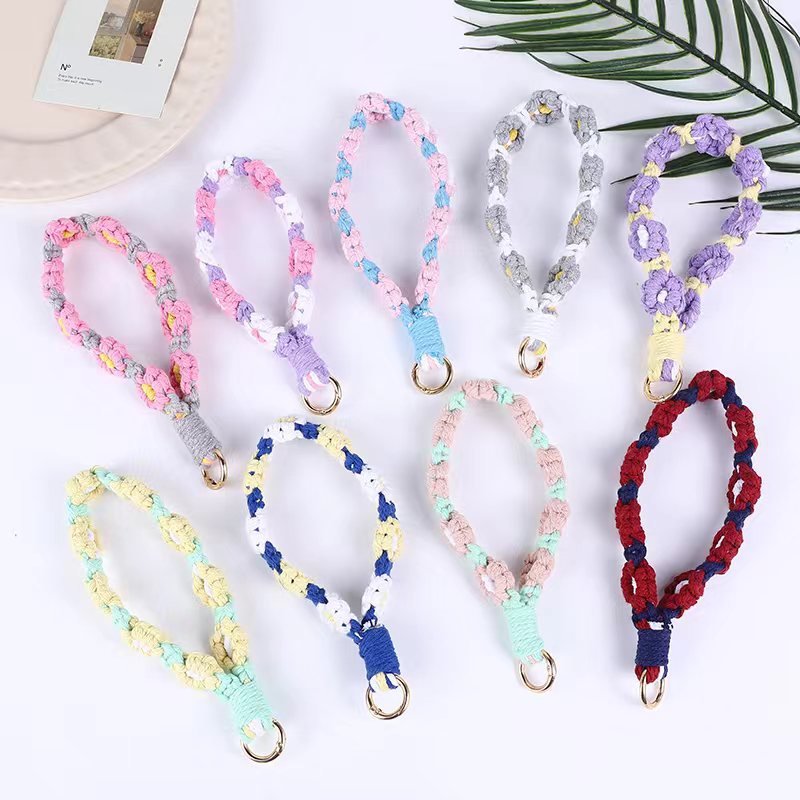 Boho Hand-woven Macrame Wristlet Keychain Wristlet Daisy Flower Braided Rope Phone Chain charm Wrist Lanyard Keyring Bag Pendant