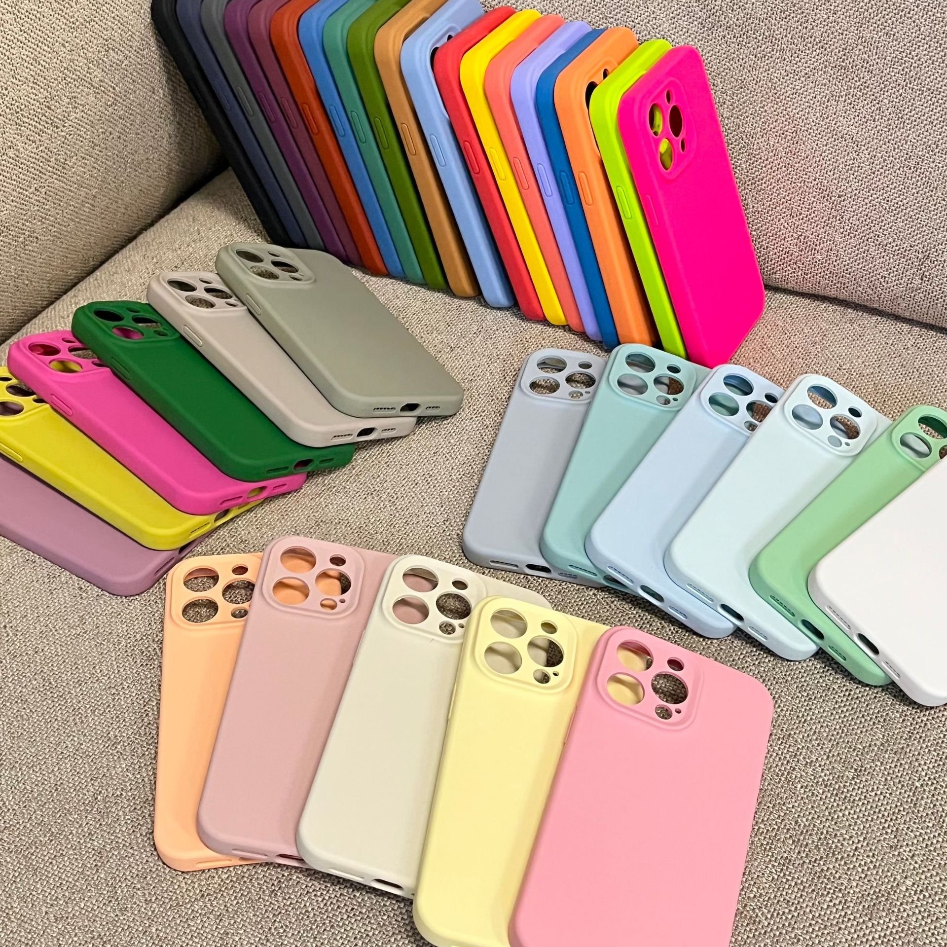 for iPhone 16 Silicone Case Full Camera Protection Mobile Phone Silicone Rubber Phone Cover for iPhone 16 Pro Max