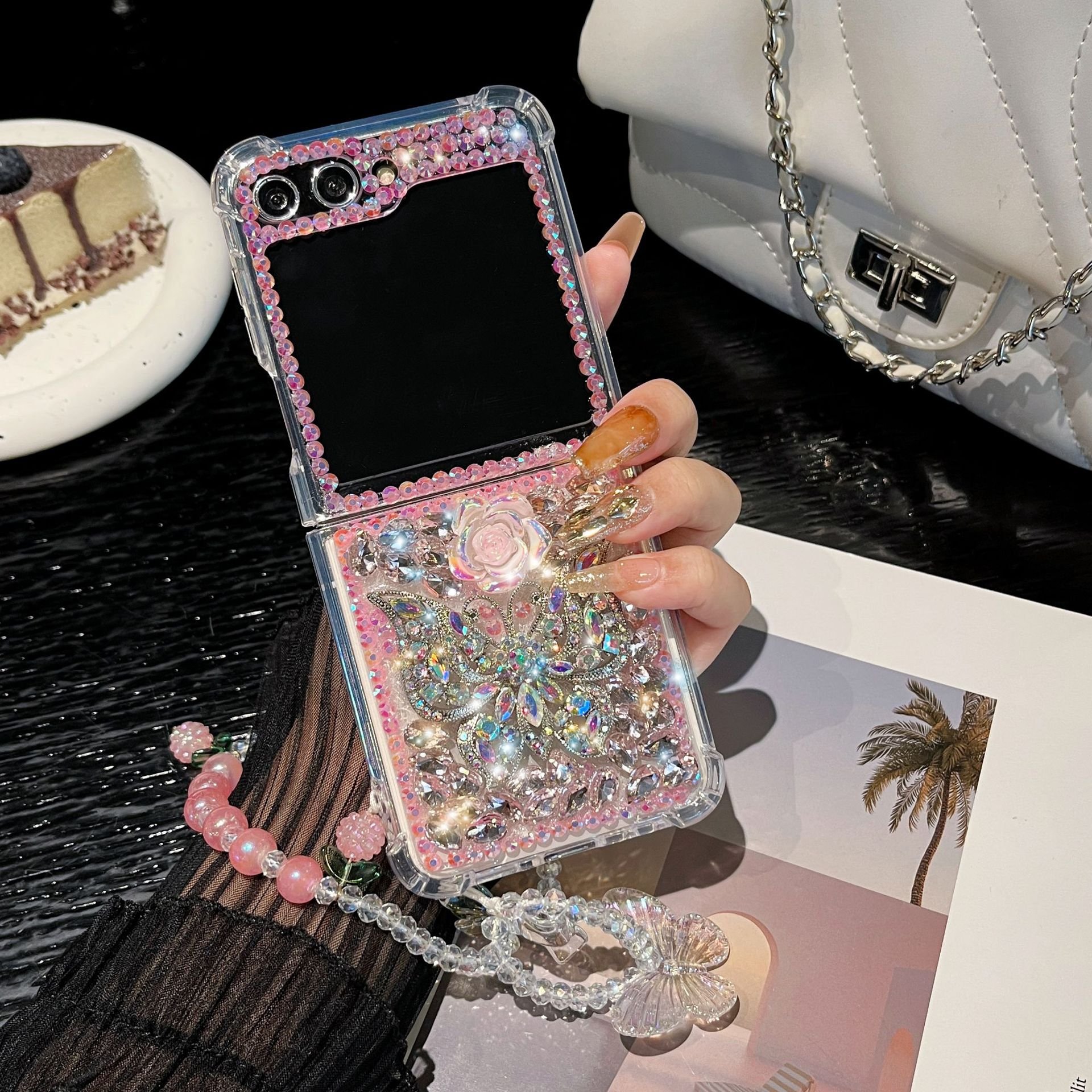 Shining Glitter diamond phone case for Samsung Z Flip 6 Flip 5 Wrist Strap Shining Diamond Phone Case For Z Flip 6 Flip 5