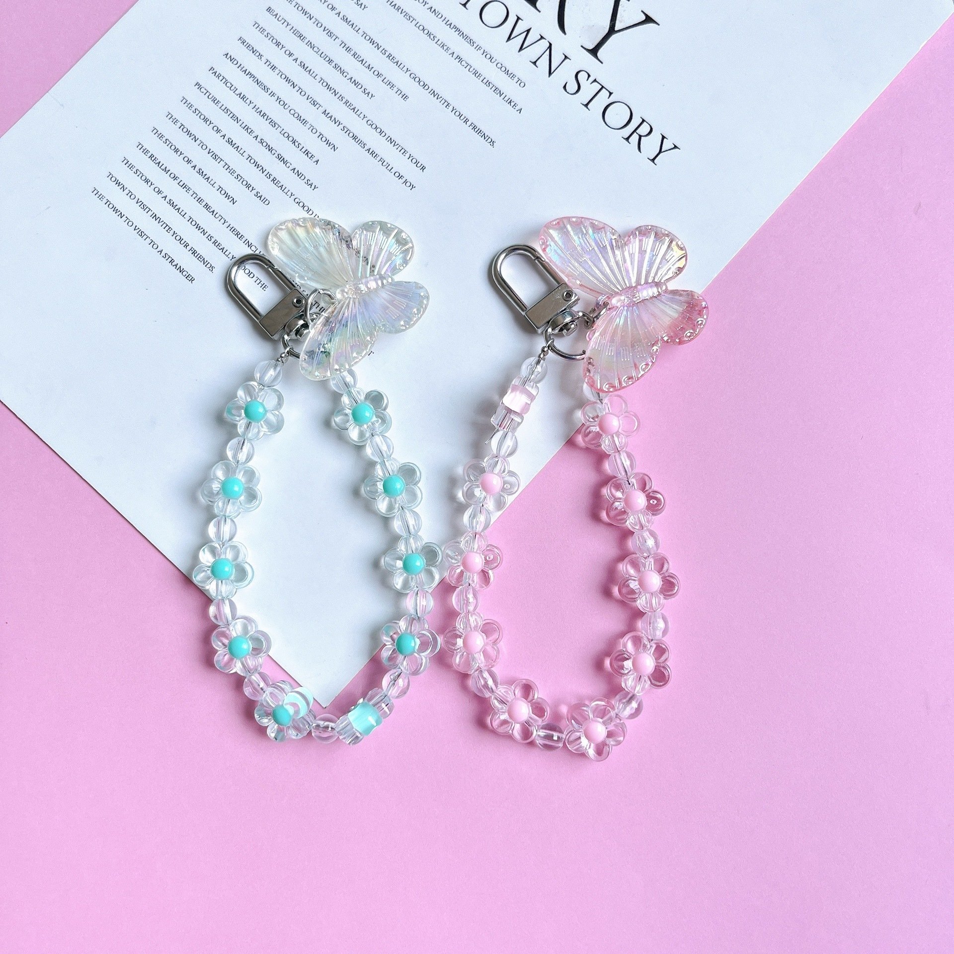 New Trending Luxury colorful butterfly Acrylic Heart Wallet KeyRing Charm Keychain Strap Pendant For Phone accessories
