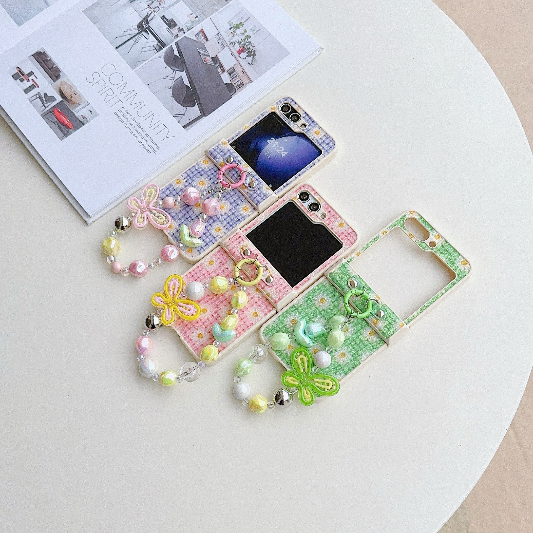 New Foldable Phone Case Glitter Daisy Green Pink Purple with Bow Tote For Samsung ZFLIP5 ZLIP4 ZFLIP3