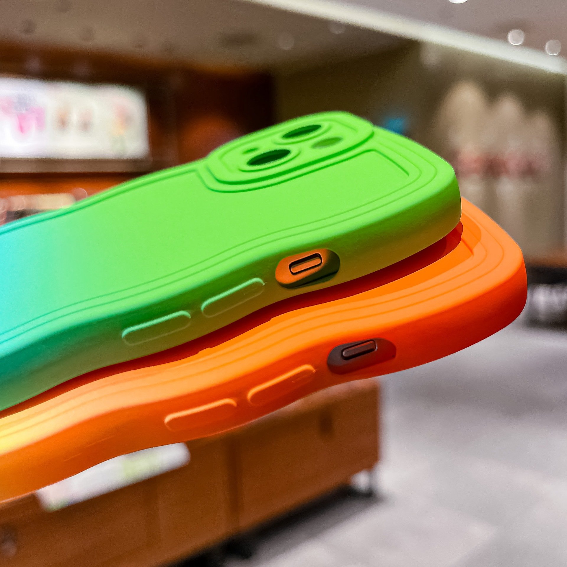 New colorful Wavy Silicone Mobile Phone Case For iPhone 16 15 14 13 12 11 Pro max two colors TPU Shockproof Back cell Cover Soft