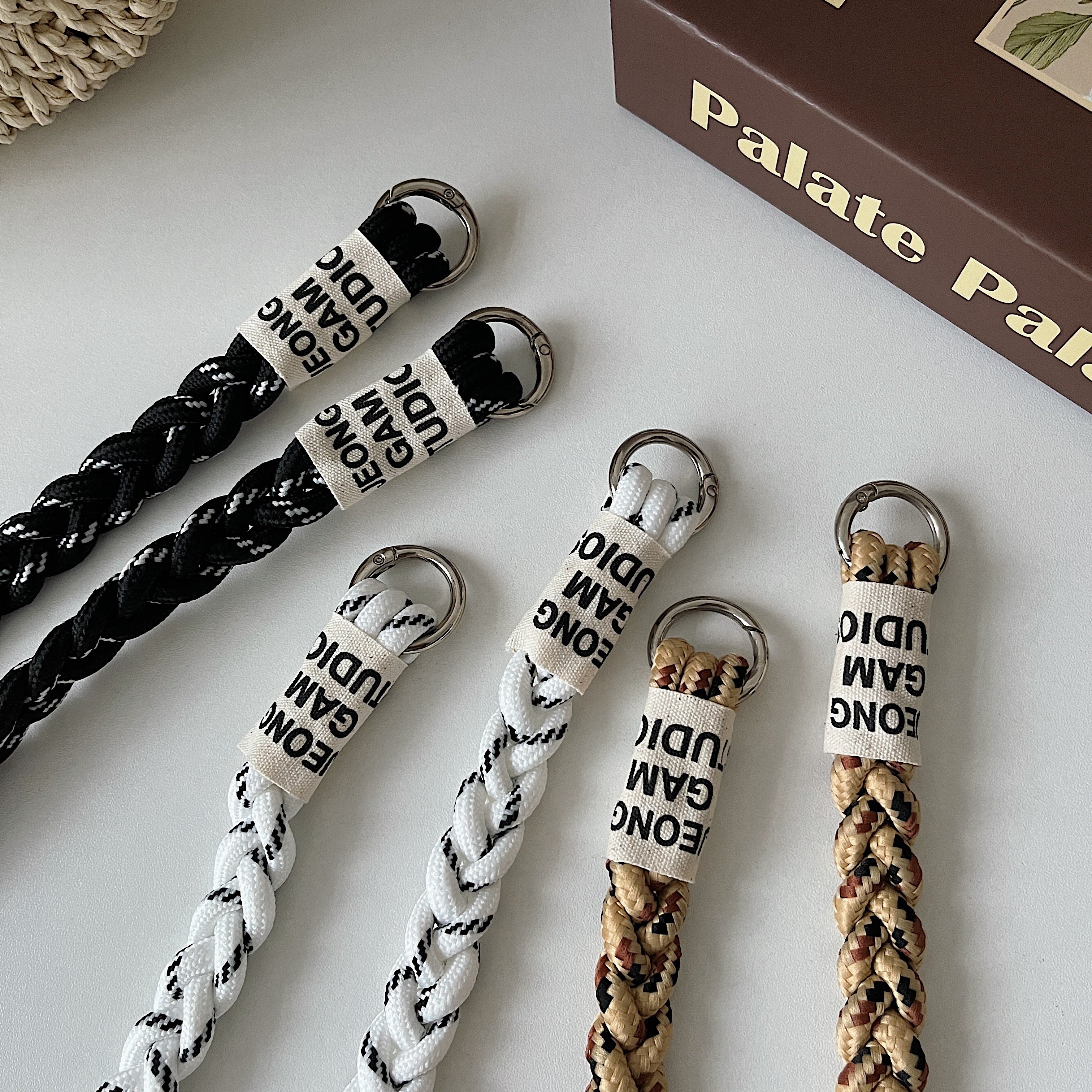 Adjustable Detachable Neck Cord Outdoor Universal Crossbody Strap with Card Clip Polyester Phone Lanyard for Mobile Phone Case