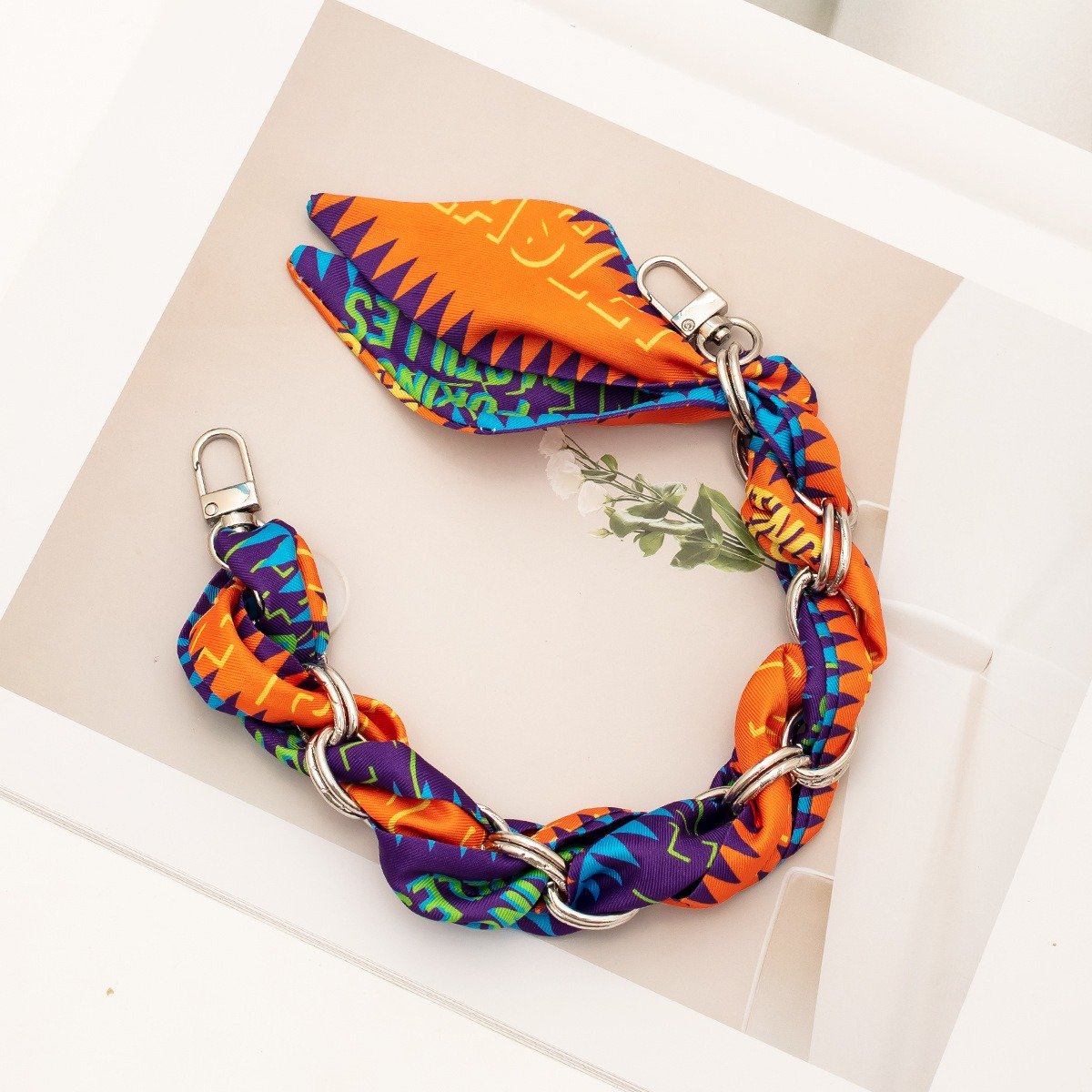 Wholesale Creative Luxury Silk Scarves Metal Chain For Handbag Lanyard Portable Short Chain Strap For Phone Wrist Strap