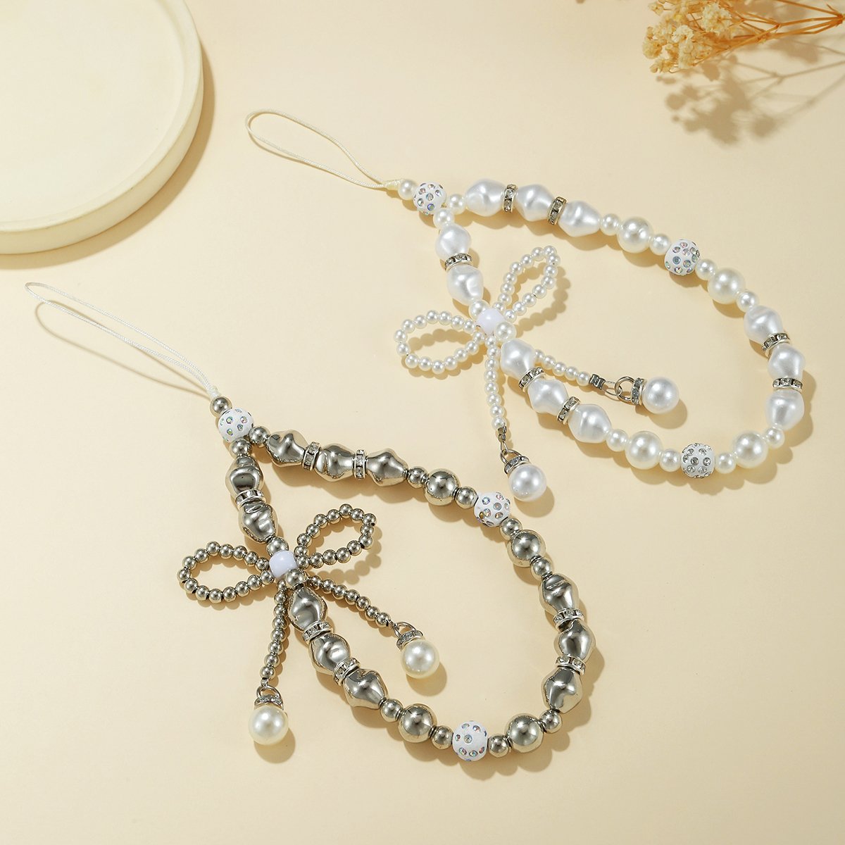 Fragrant INS Pearl Mobile Phone Chain Beaded Lanyard And CCD Pearl Bowknot Camera Pendant For Women