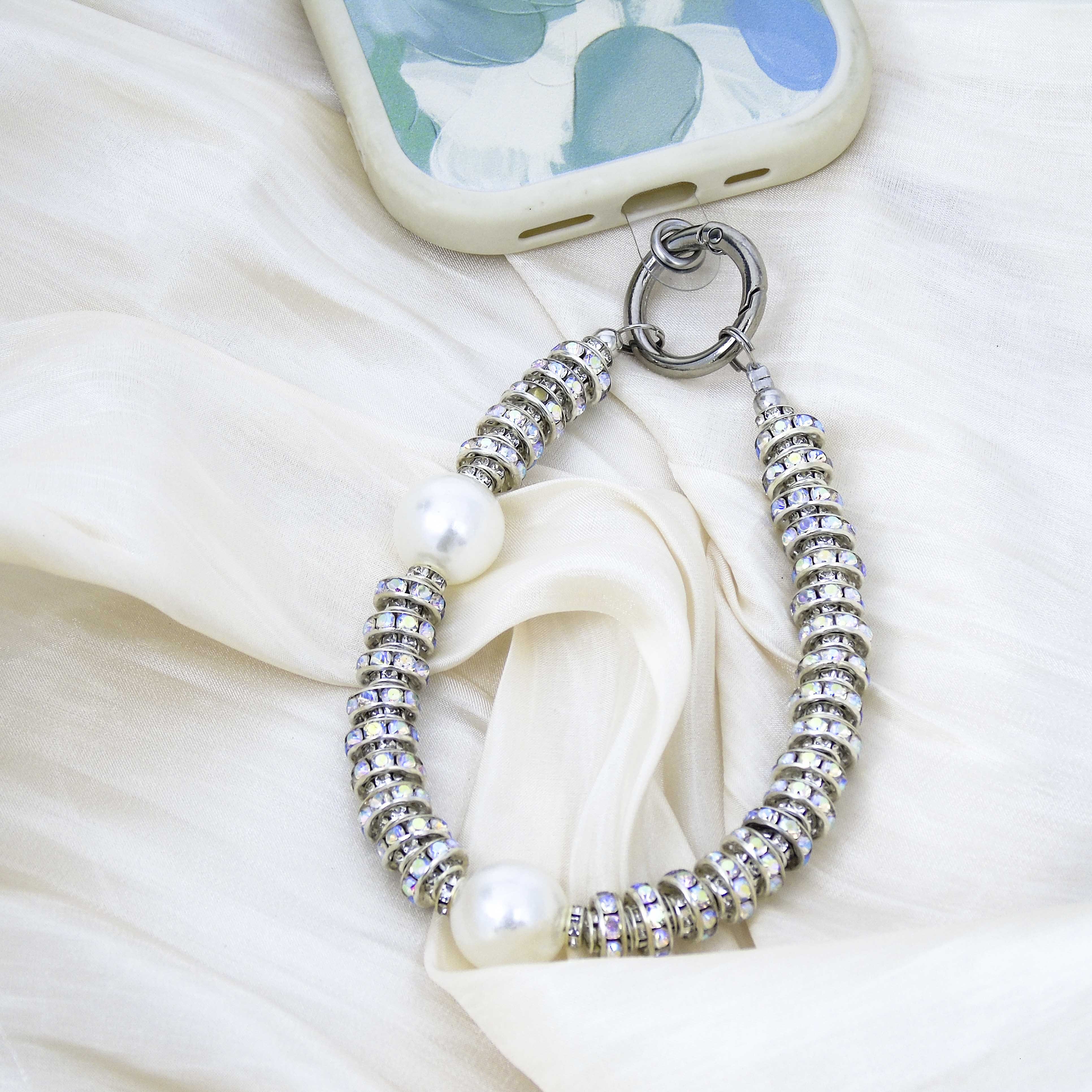 Hot Selling Glitter Diamond Pearl Phone Chain Crystal Beaded Wrist Bracelet Luxury Rhinestone Lanyard for Women and Girls