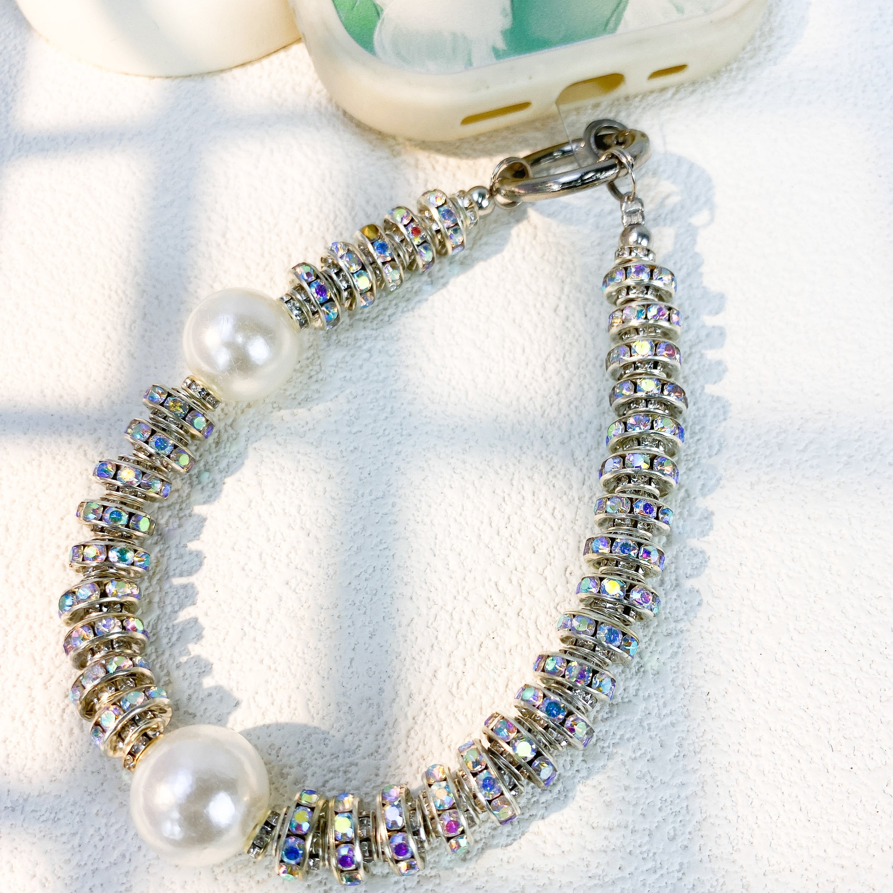 Hot Selling Glitter Diamond Pearl Phone Chain Crystal Beaded Wrist Bracelet Luxury Rhinestone Lanyard for Women and Girls