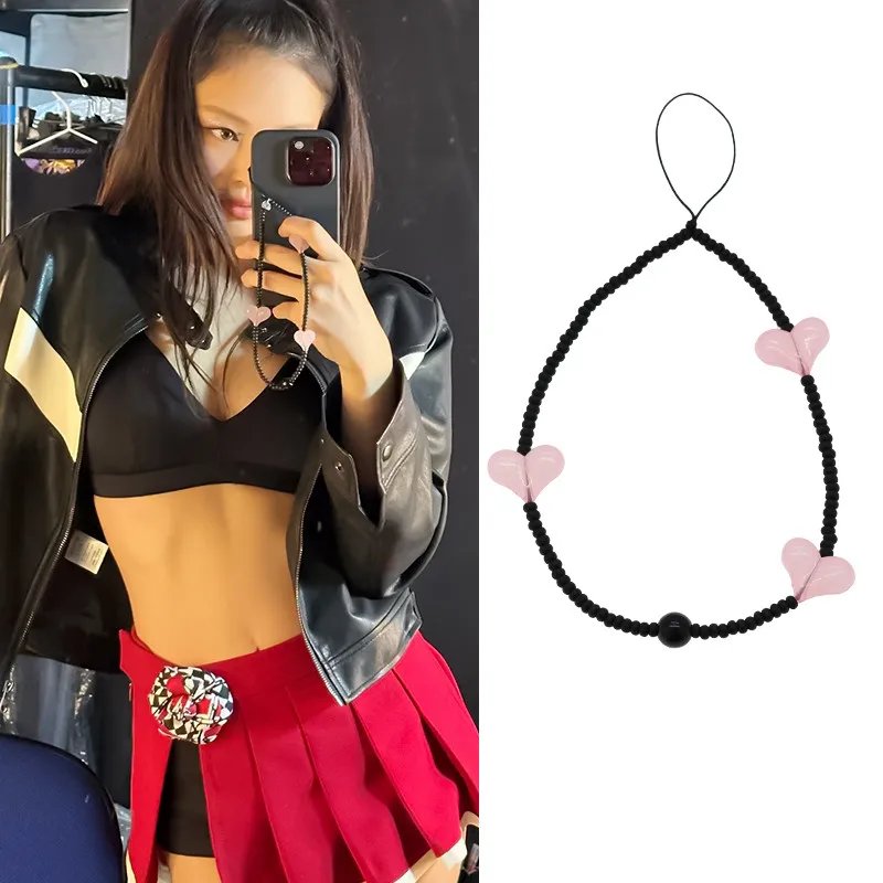 Korean Fashion Phone Charm Black Pink Color Heart Acrylic Mobile Phone Chains Strap Wristlet Handy Phone Telephone Accessories