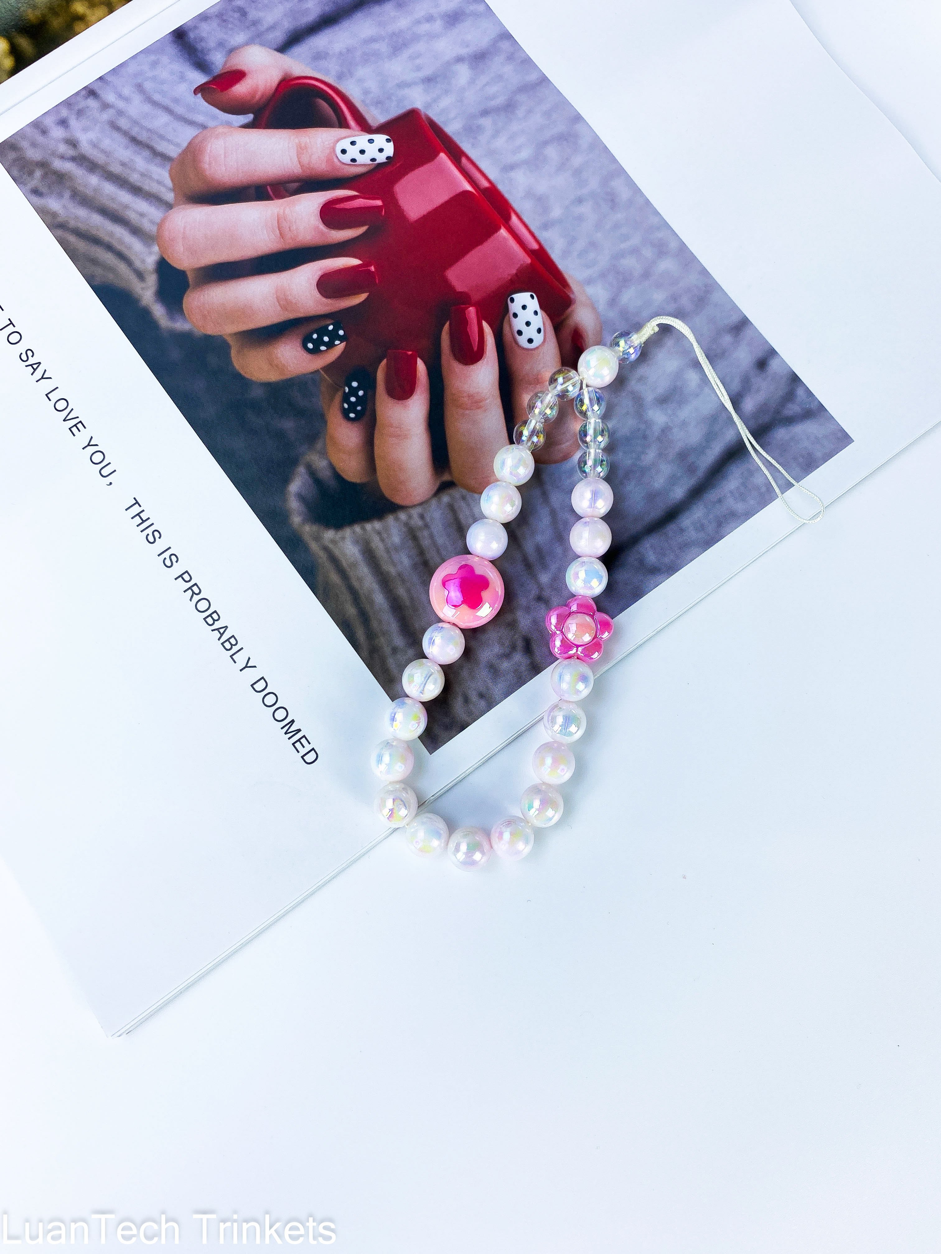 New Design Coloful Beaded Phone Chain Flowers Heart Love DIY Phone Charms Chain Acrylic Cell Phone Strap