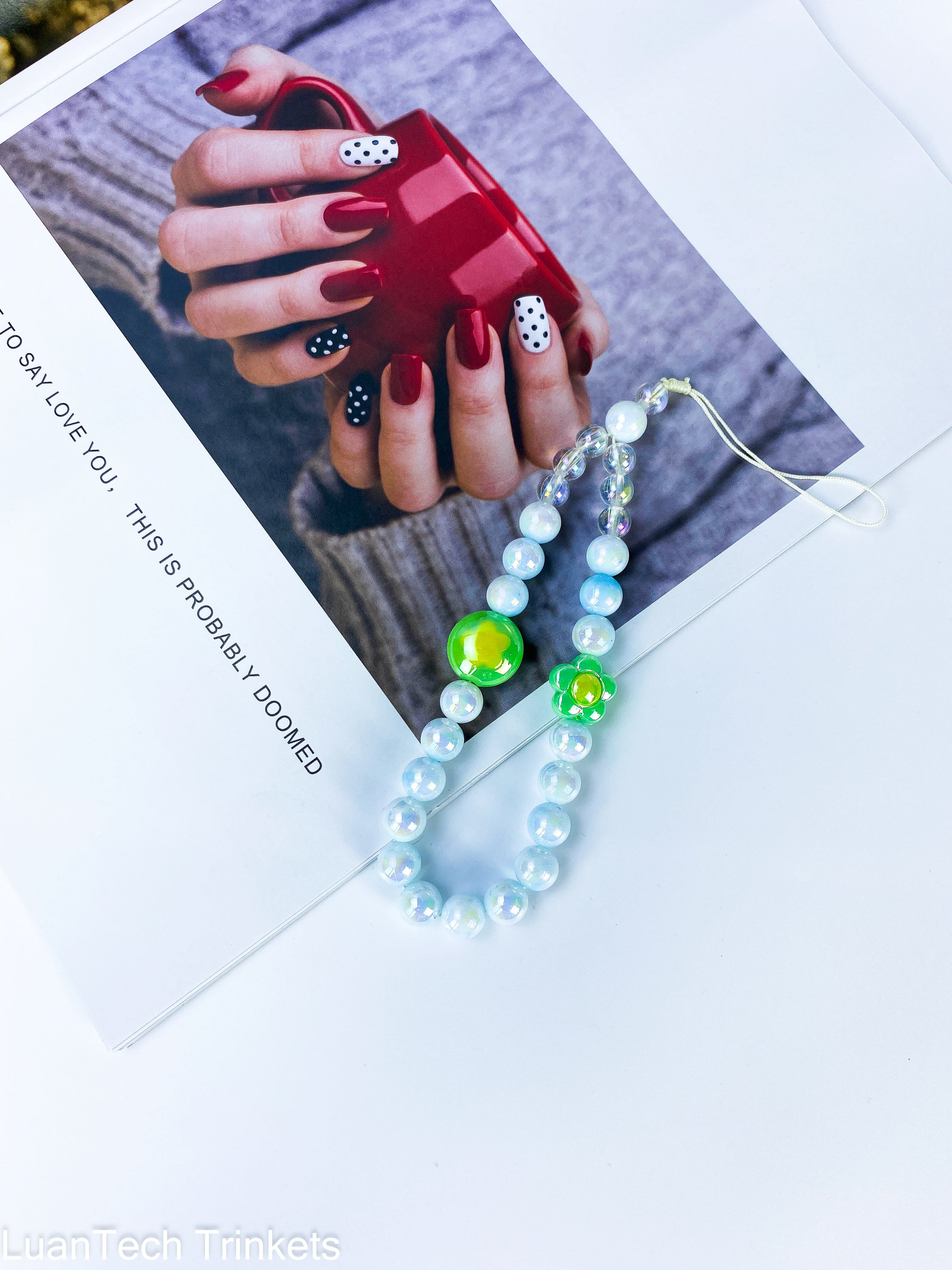 New Design Coloful Beaded Phone Chain Flowers Heart Love DIY Phone Charms Chain Acrylic Cell Phone Strap