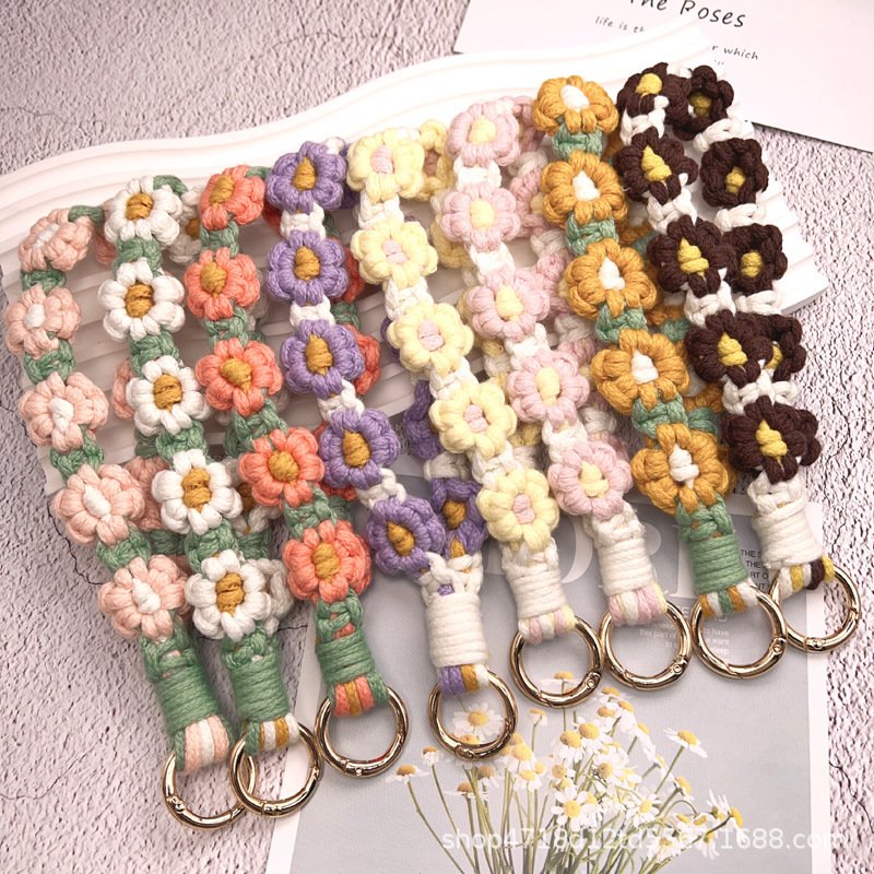 Hand-woven daisy flower keychain ethnic mobile phone lanyard color matching key chain pendant mobile phone chain accessories