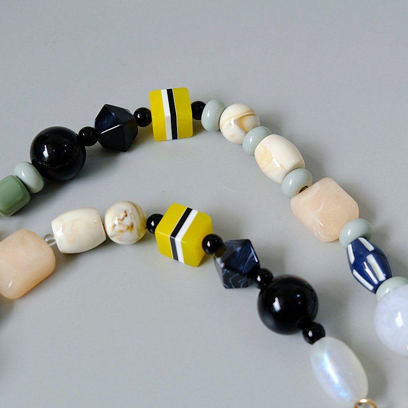 Colorful Bohemian Bag Phone Strap Geometric Irregular Beads Retro Handmade Beaded Short Versatile Mobile Phone Lanyard 36cm