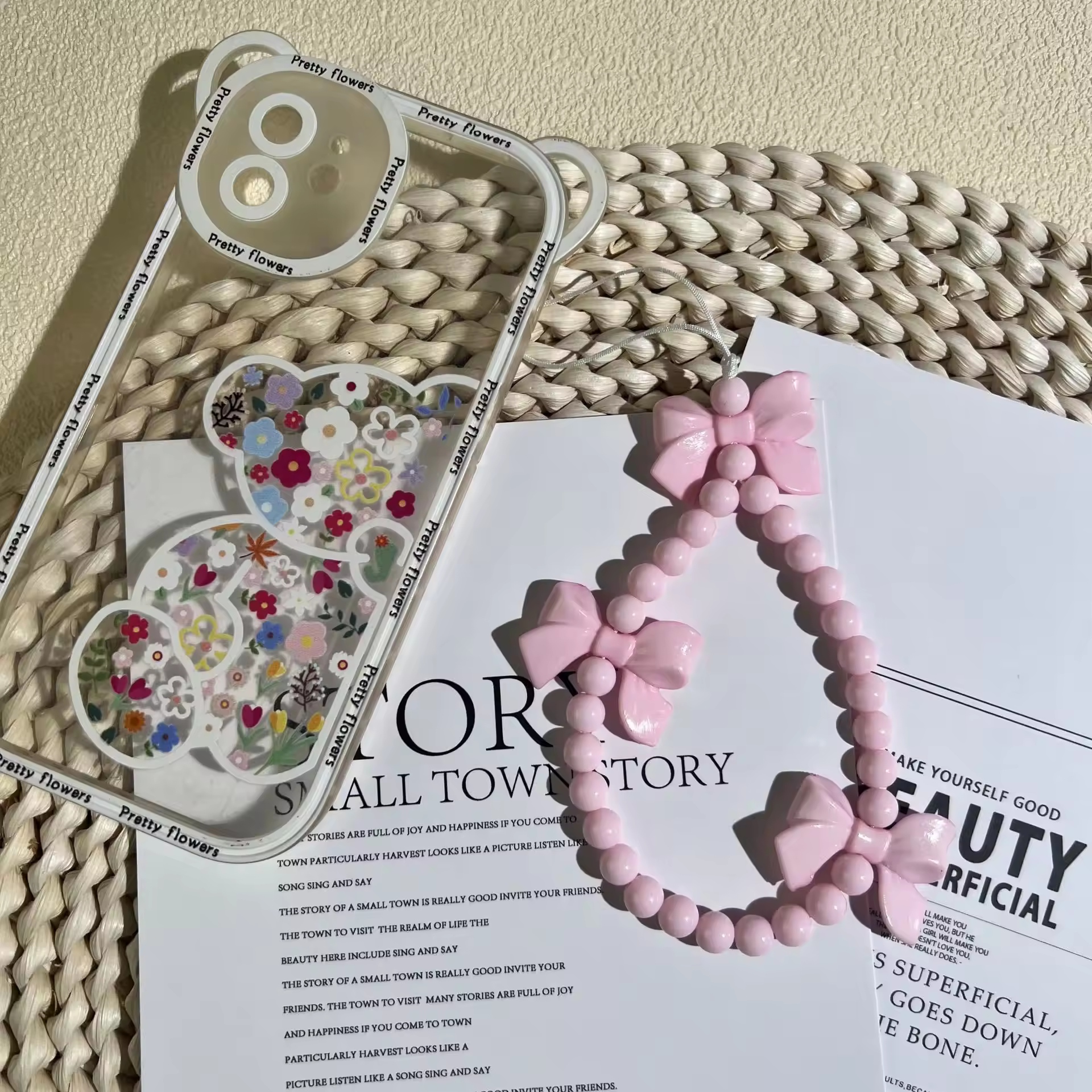2024 Japan and Korea best-selling Charm bow mobile phone chain Girl phone Charm with pearl beaded lanyard jewelry gift
