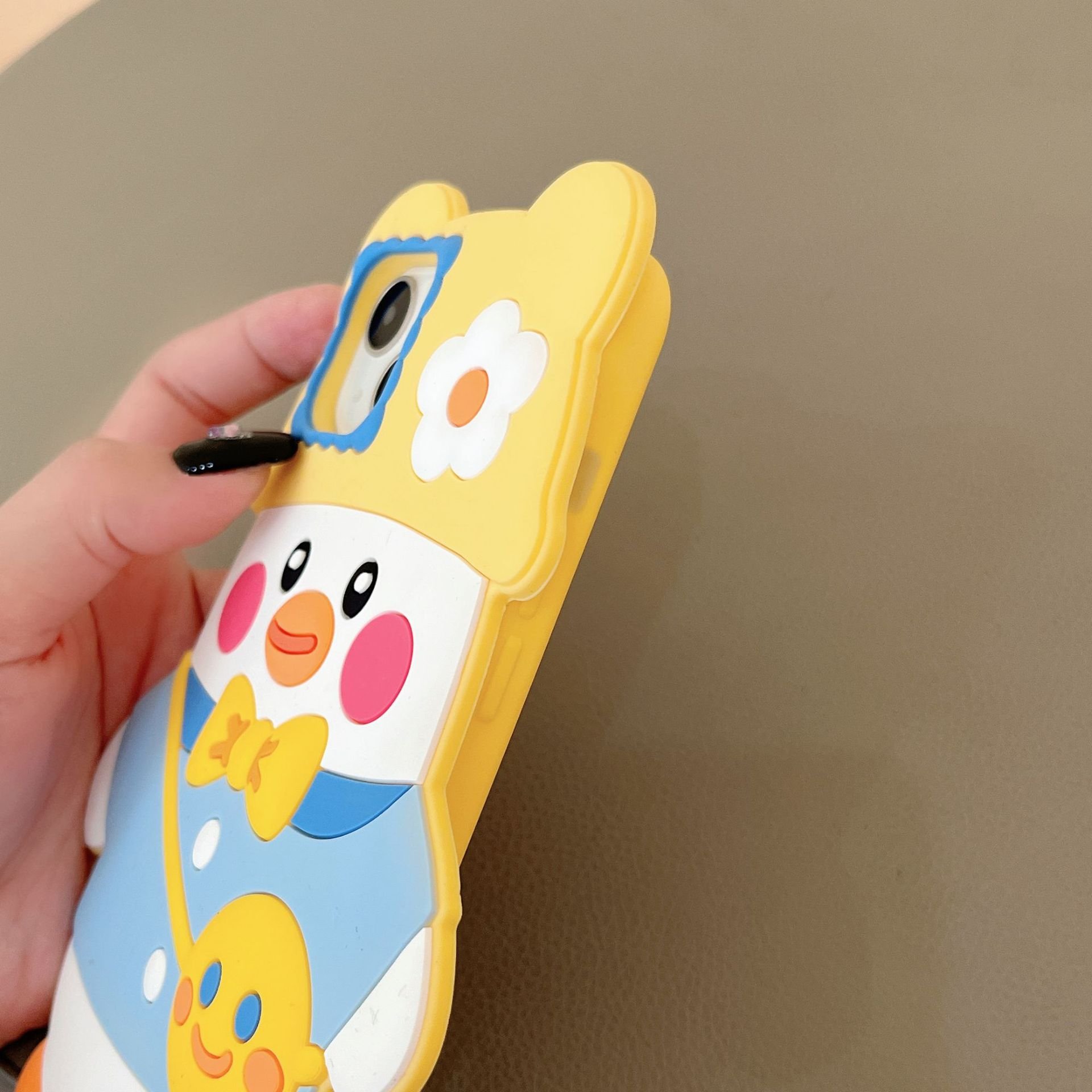 Cute Duck Backpack Design For iPhone 15 Pro Max 12 Phone Case Soft Stand Women's Korean Style 11 Day Trip Mobile Cover