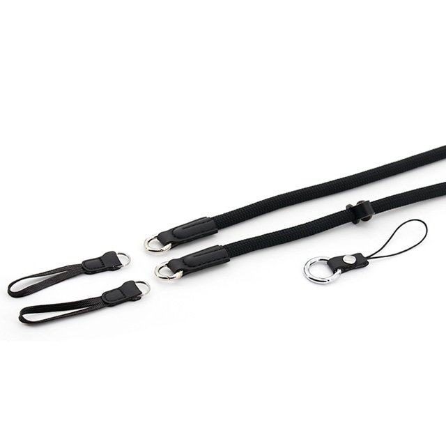 The hanging rope that can be suspended around the neck is very convenient for carrying keys