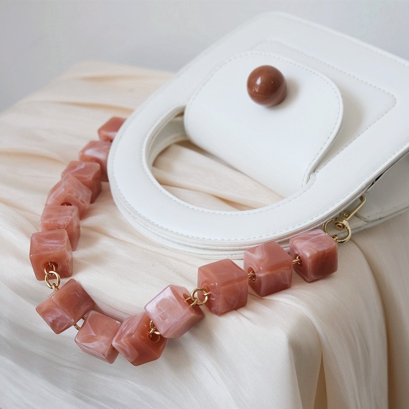 Fashion Vintage Mobile Phone Portable Chain Holder Bag Bead Chain Gold Plated Handmade Resin Square Beads Phone Strap