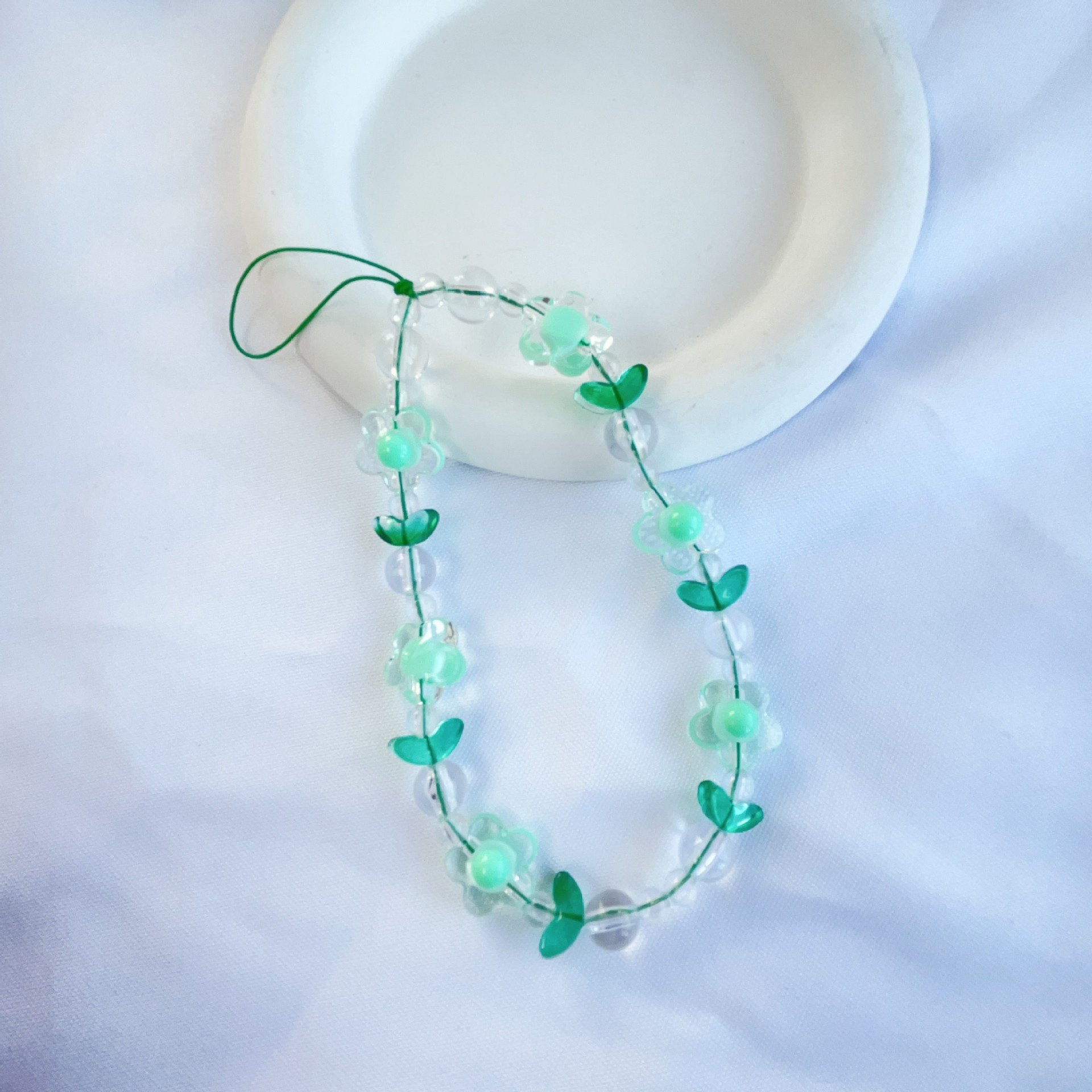 Forest green leaves colorful flowers mobile phone lanyard wrist strap colorful transparent beads small fresh bag pendant female