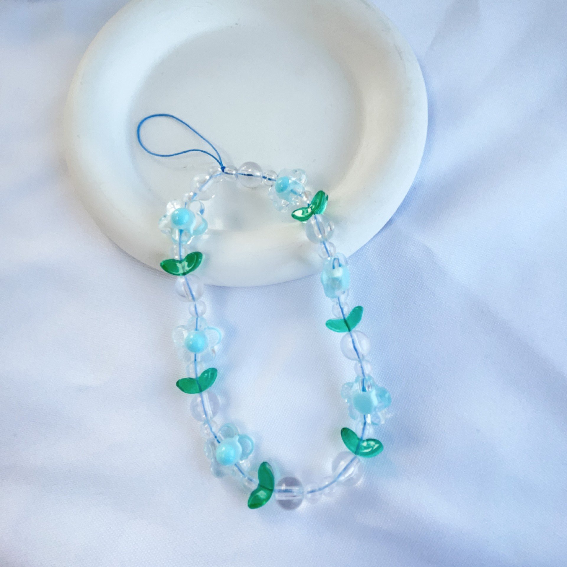 Forest green leaves colorful flowers mobile phone lanyard wrist strap colorful transparent beads small fresh bag pendant female