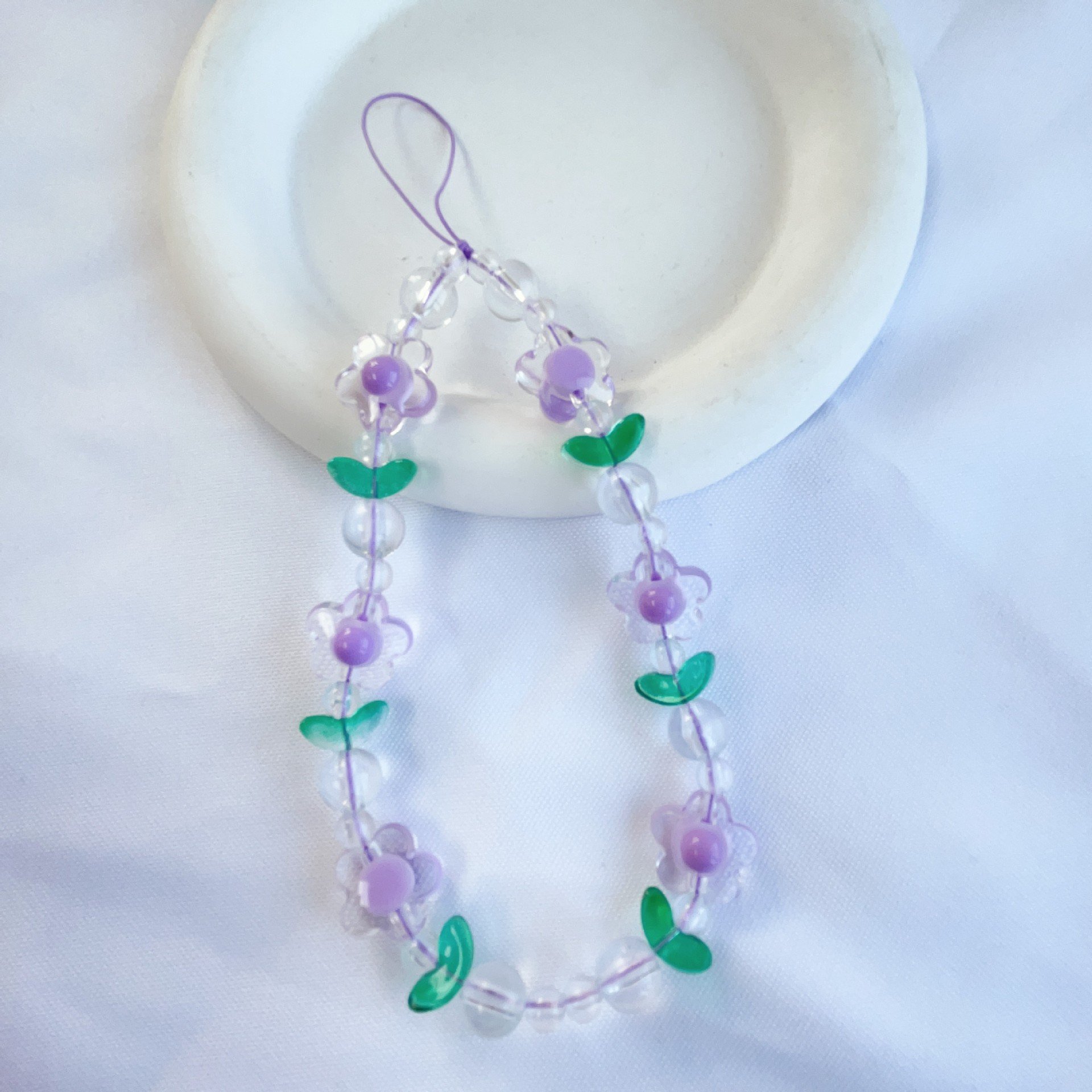 Forest green leaves colorful flowers mobile phone lanyard wrist strap colorful transparent beads small fresh bag pendant female