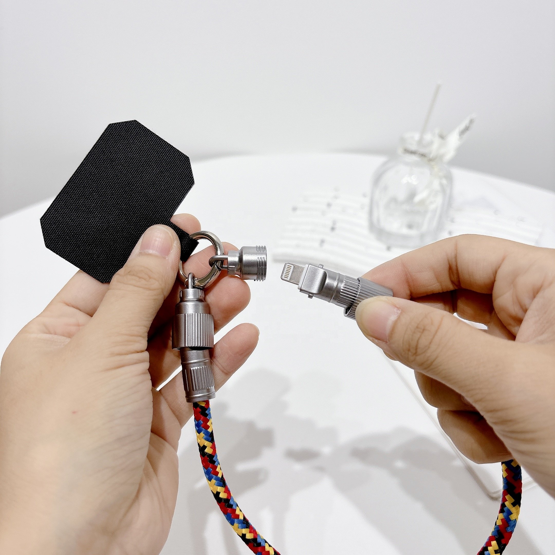 Hot Sale Fashion adjustable 2 in 1 Phone Lanyard strap Pd60W Charging nylon Cable C To C Zinc Alloy Lock Neck Wrist data Cables